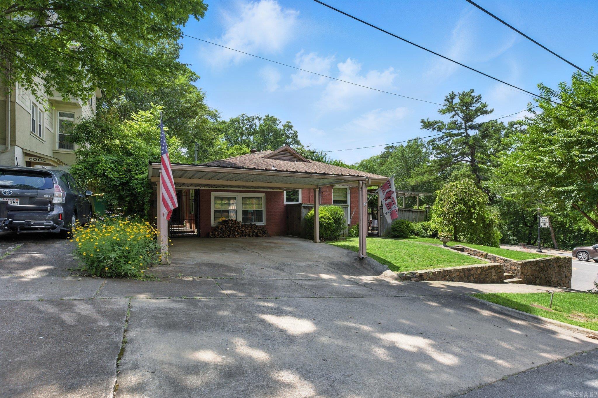 2221 Kavanaugh  Little Rock, AR
