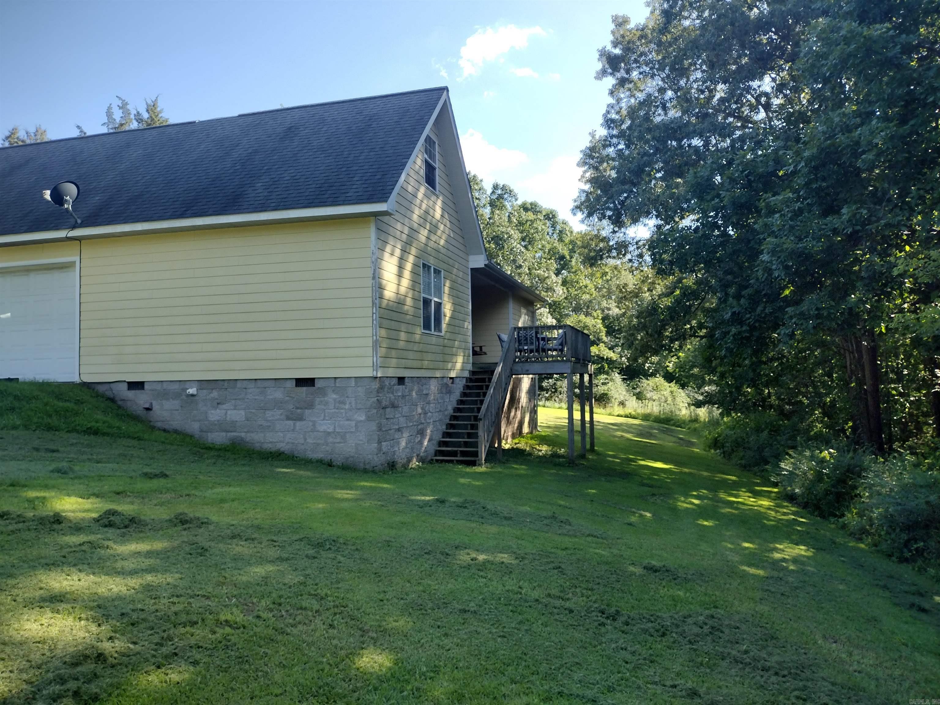 109 Green Meadows Mountain View, AR 72560