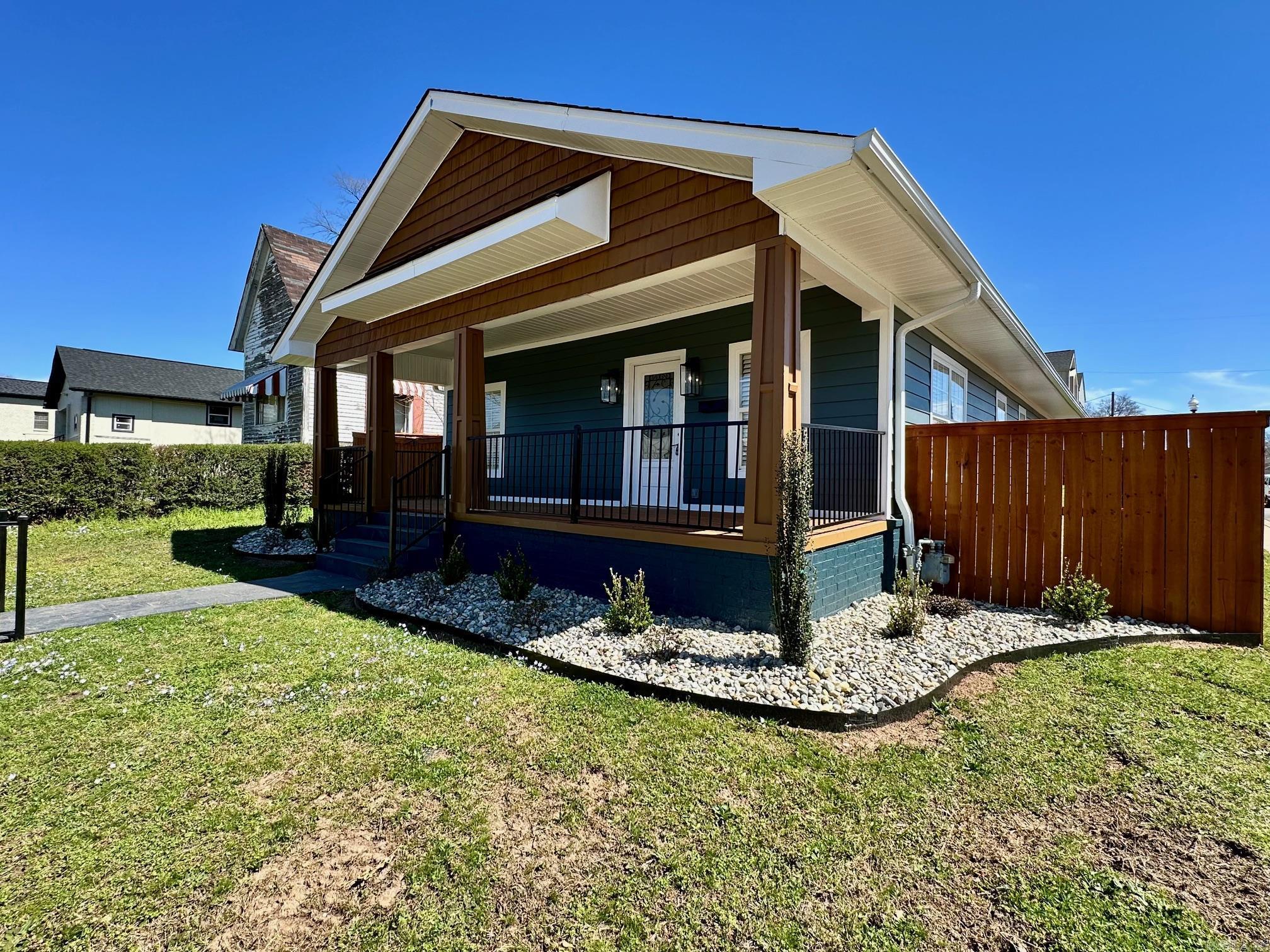1623 Commerce  Little Rock, AR