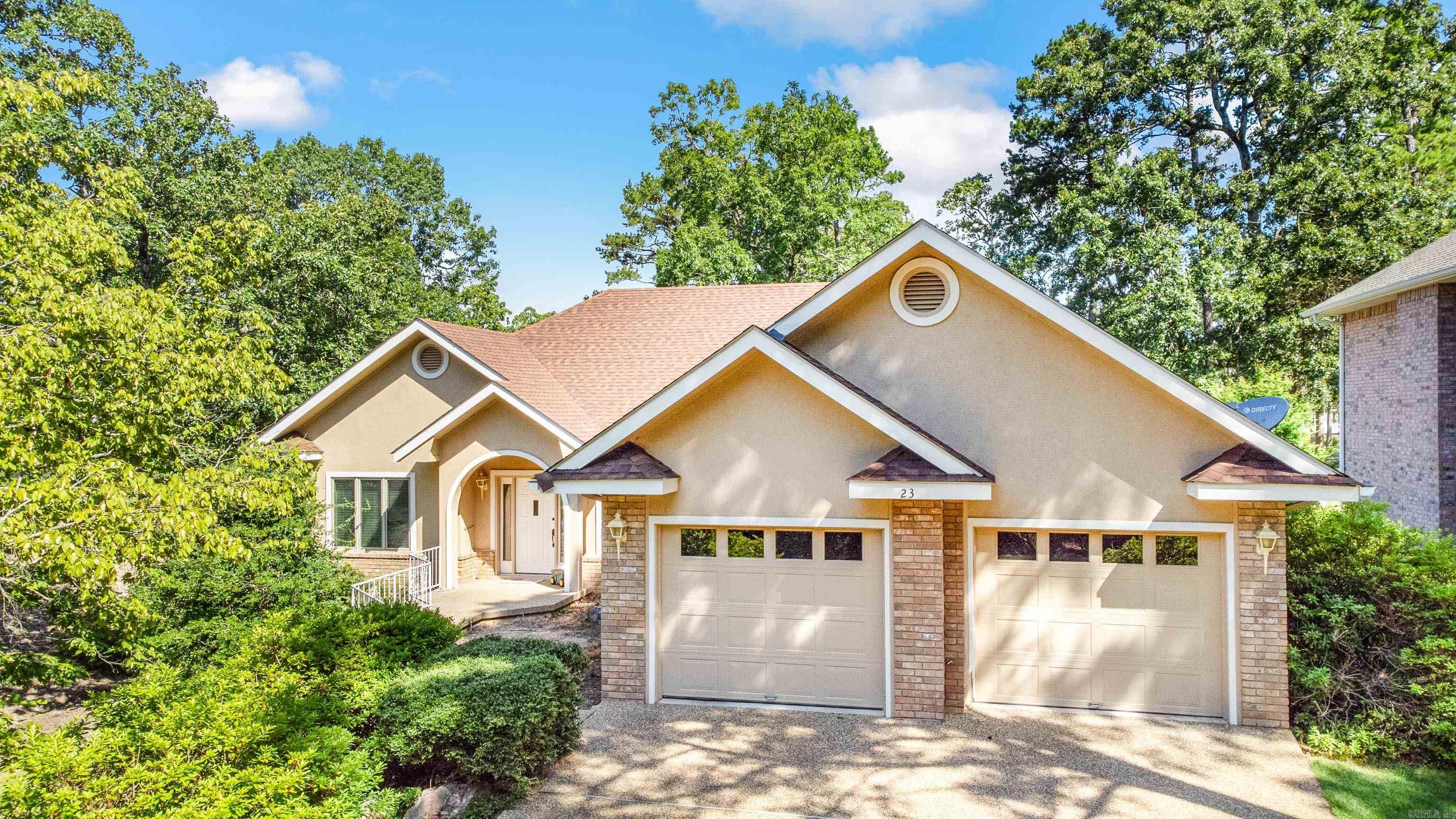 23 Realeza  Hot Springs Village, AR