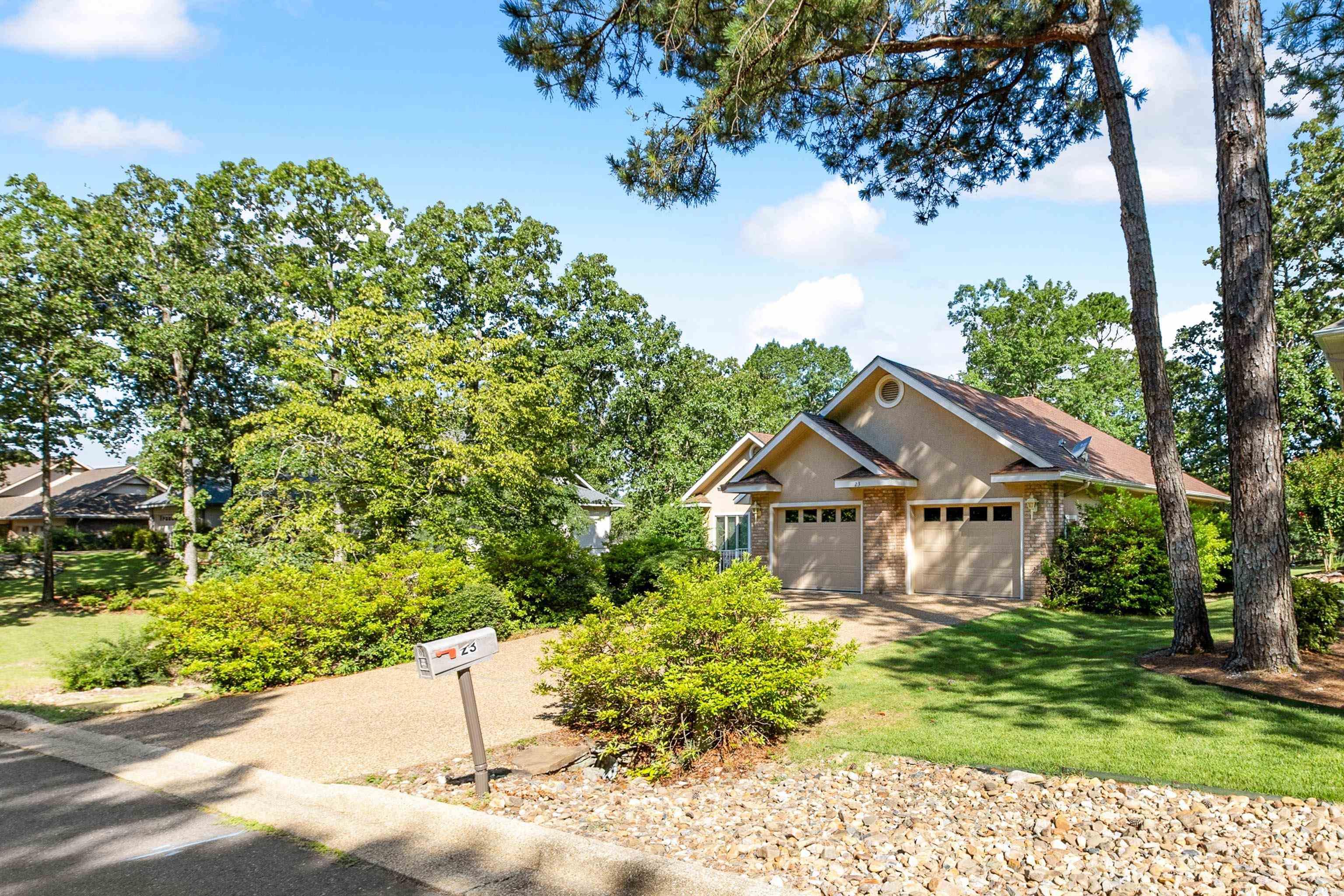 23 Realeza  Hot Springs Village, AR