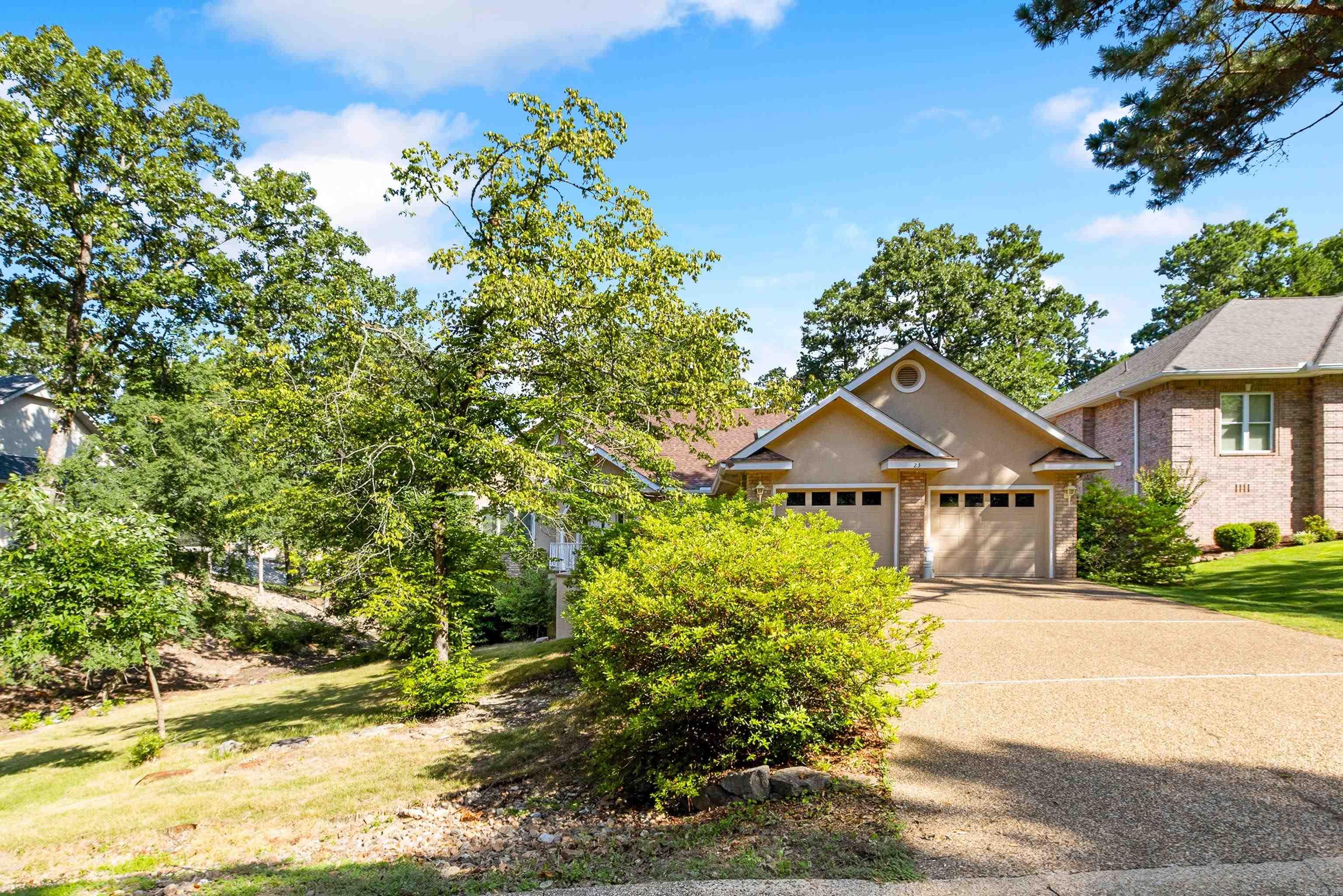 23 Realeza  Hot Springs Village, AR