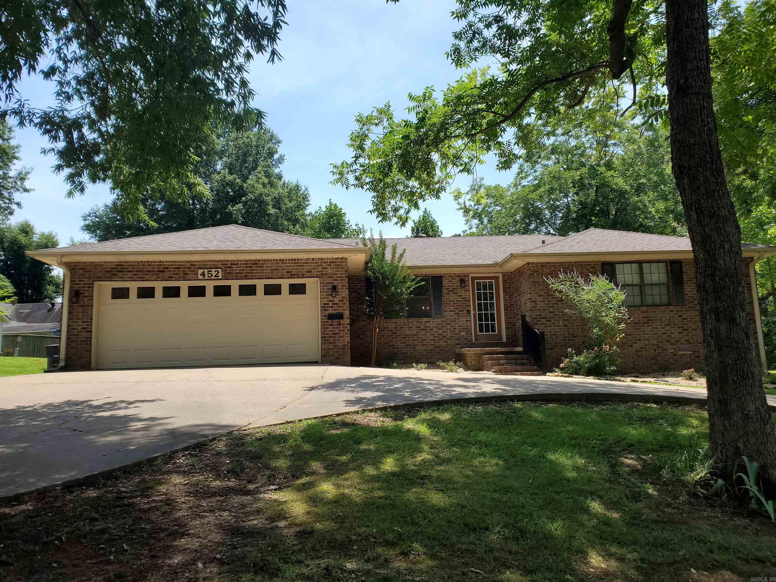 452 Pine Tree  Piggott, AR