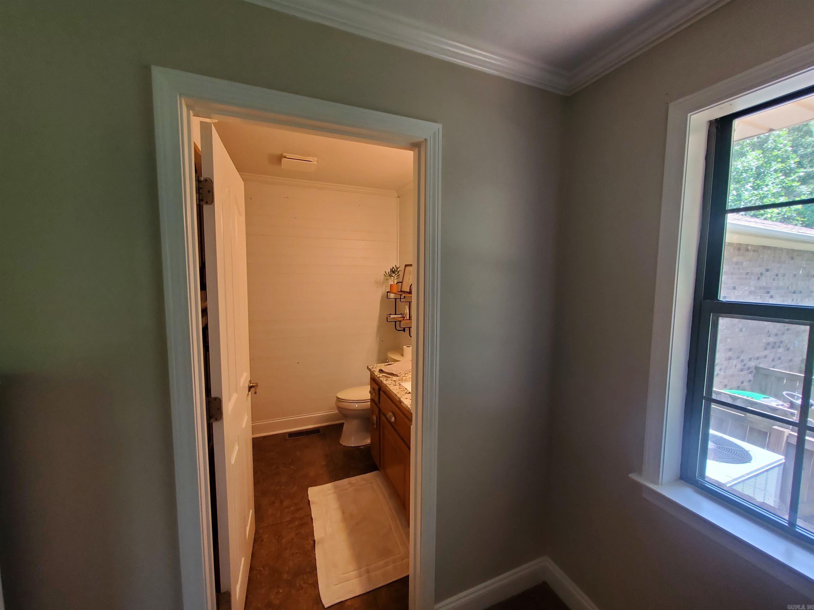 452 Pine Tree  Piggott, AR