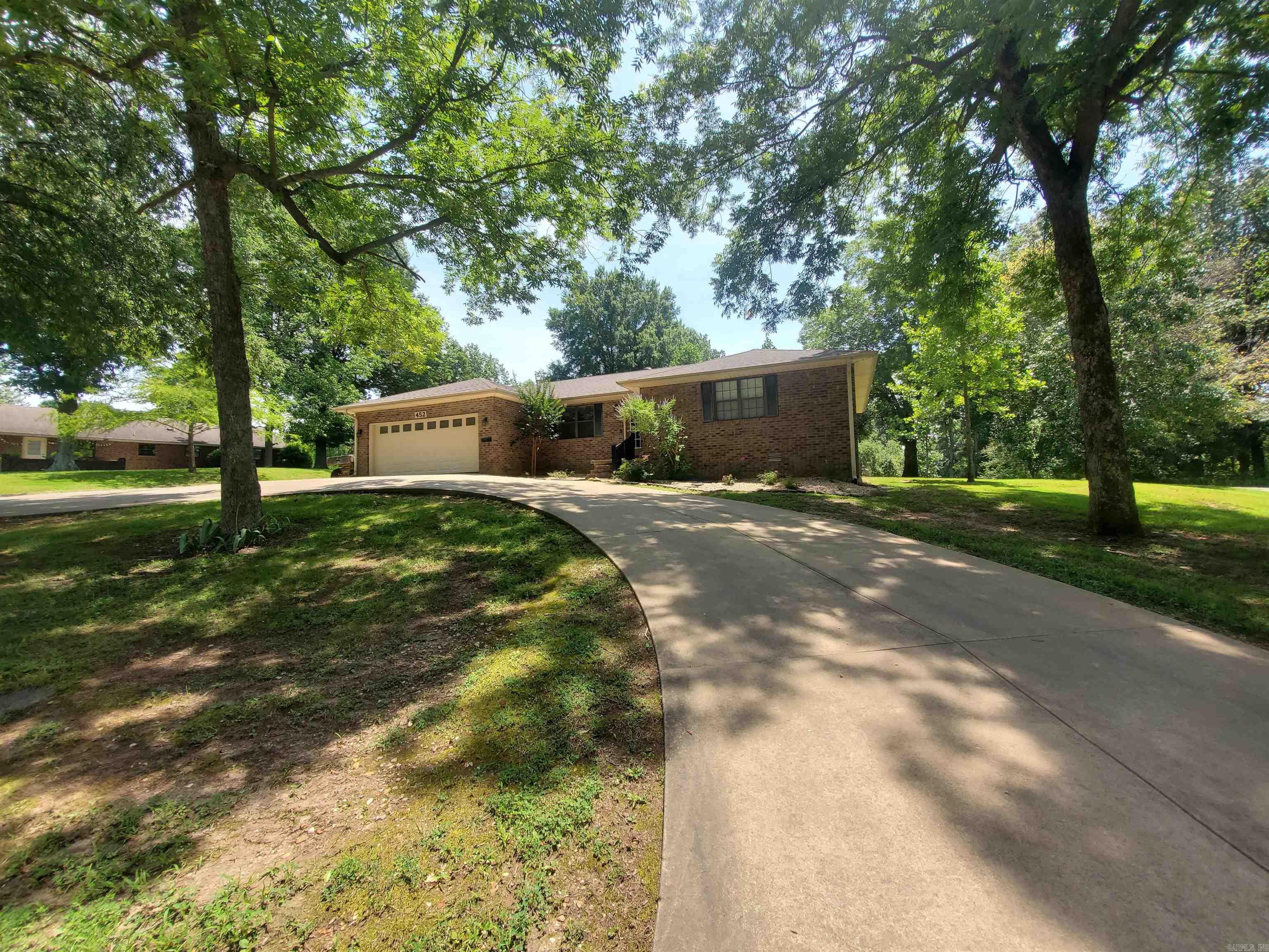 452 Pine Tree  Piggott, AR