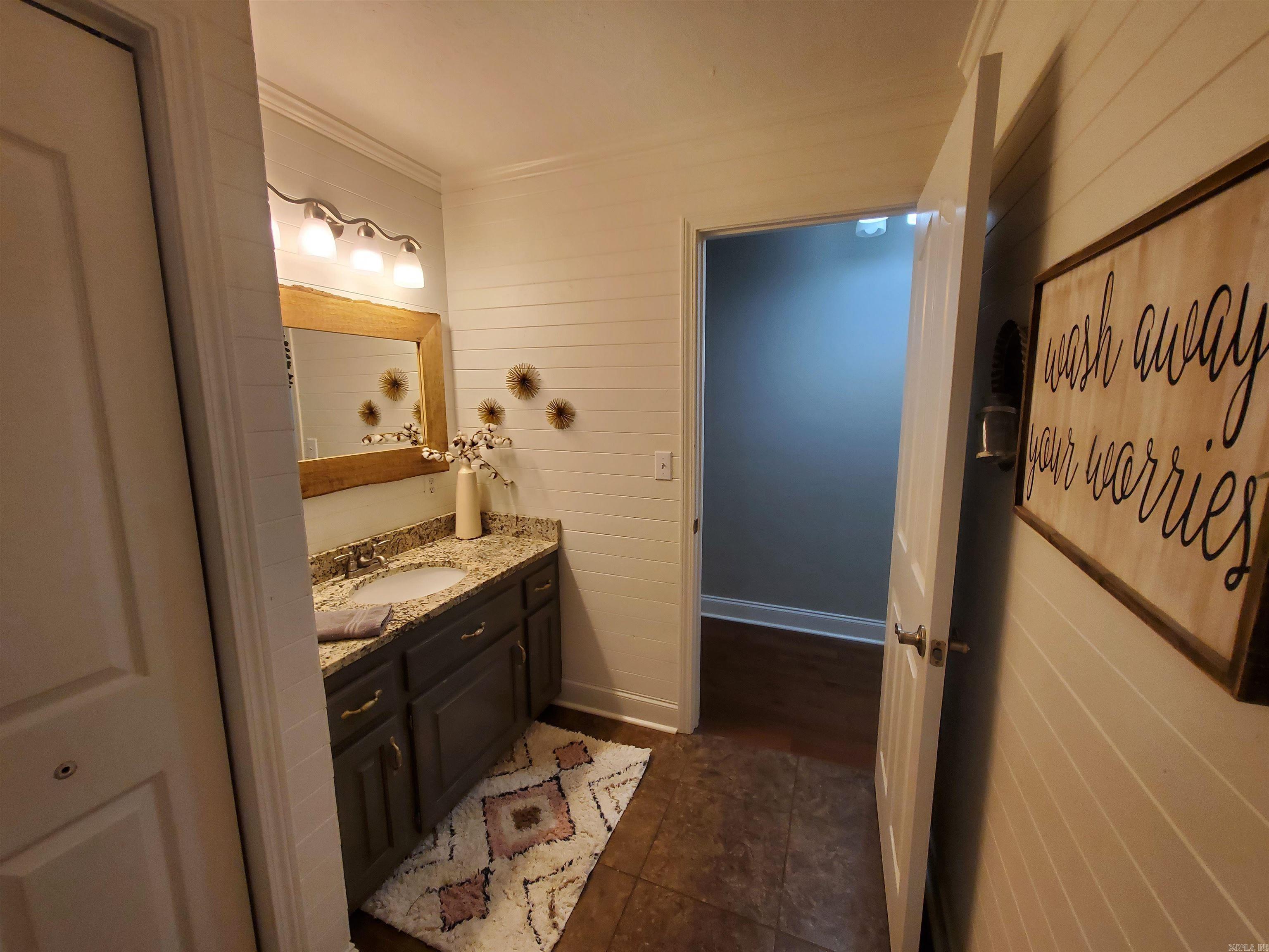 452 Pine Tree  Piggott, AR