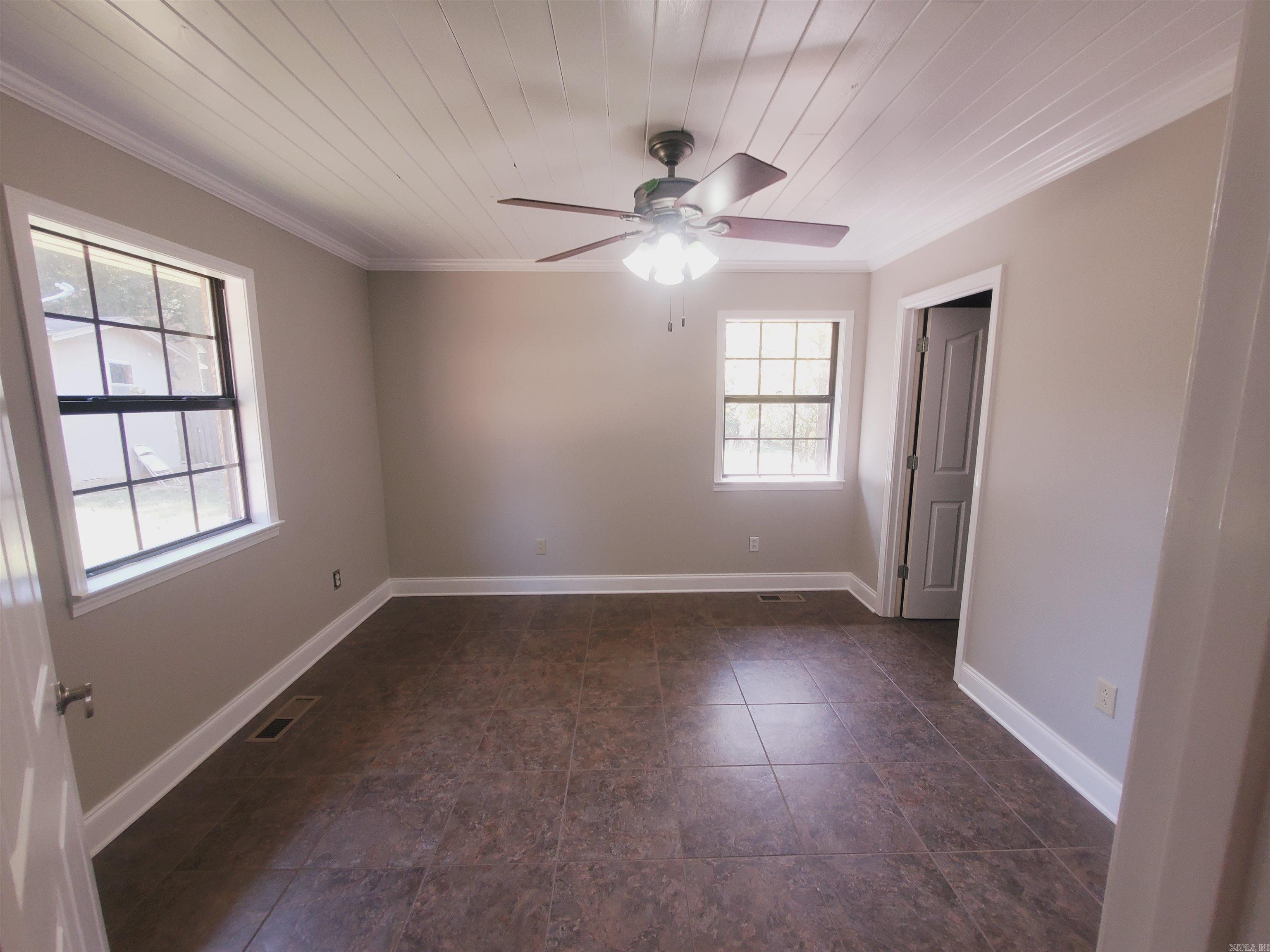 452 Pine Tree Lane Piggott, AR 72454