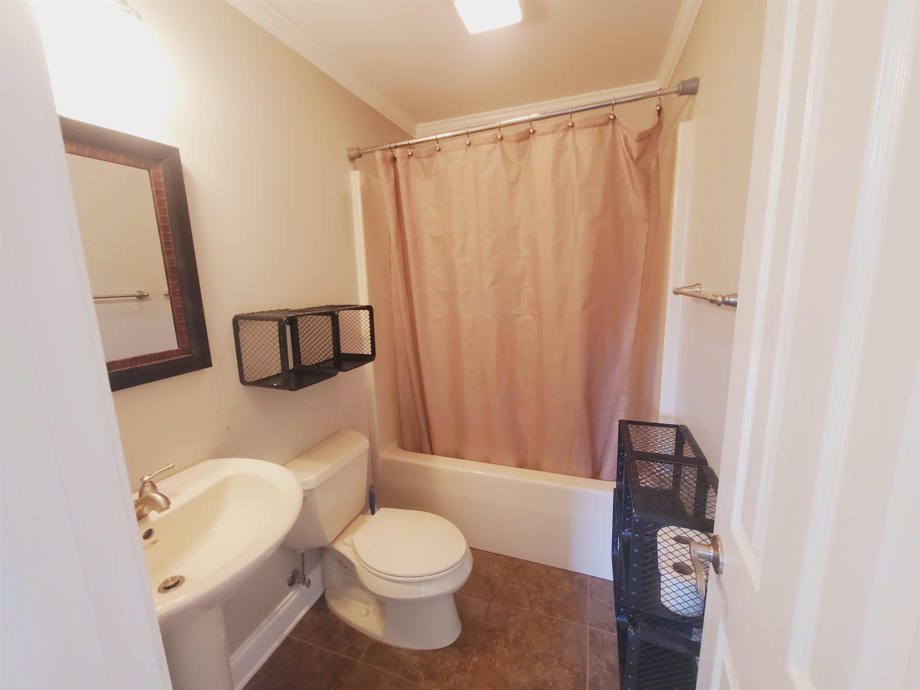 452 Pine Tree Lane Piggott, AR 72454