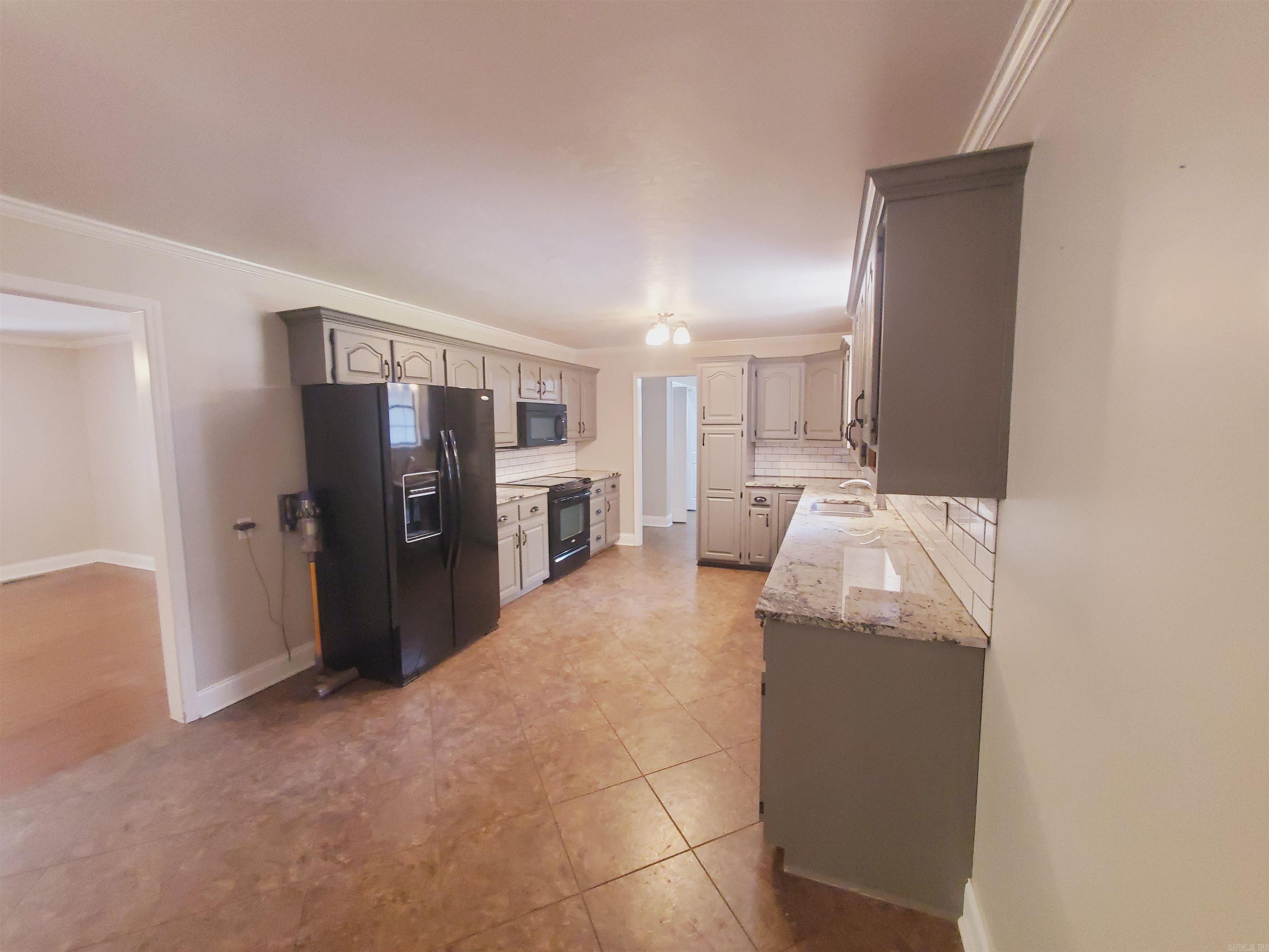 452 Pine Tree Lane Piggott, AR 72454