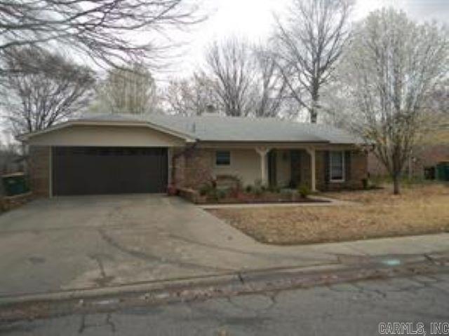 1005 S Laredo Ave  Russellville, AR
