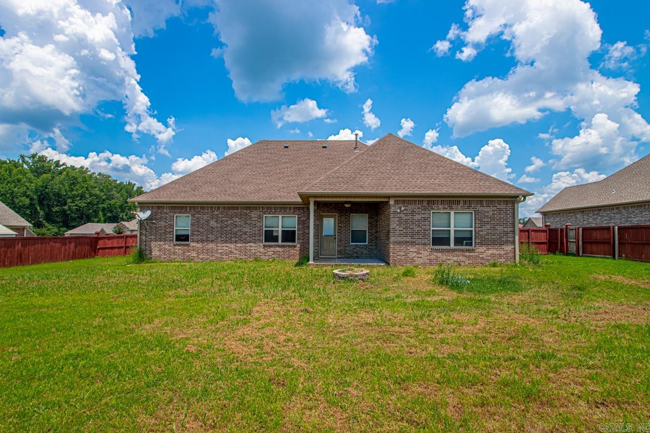 153 Crystal Lake  Austin, AR