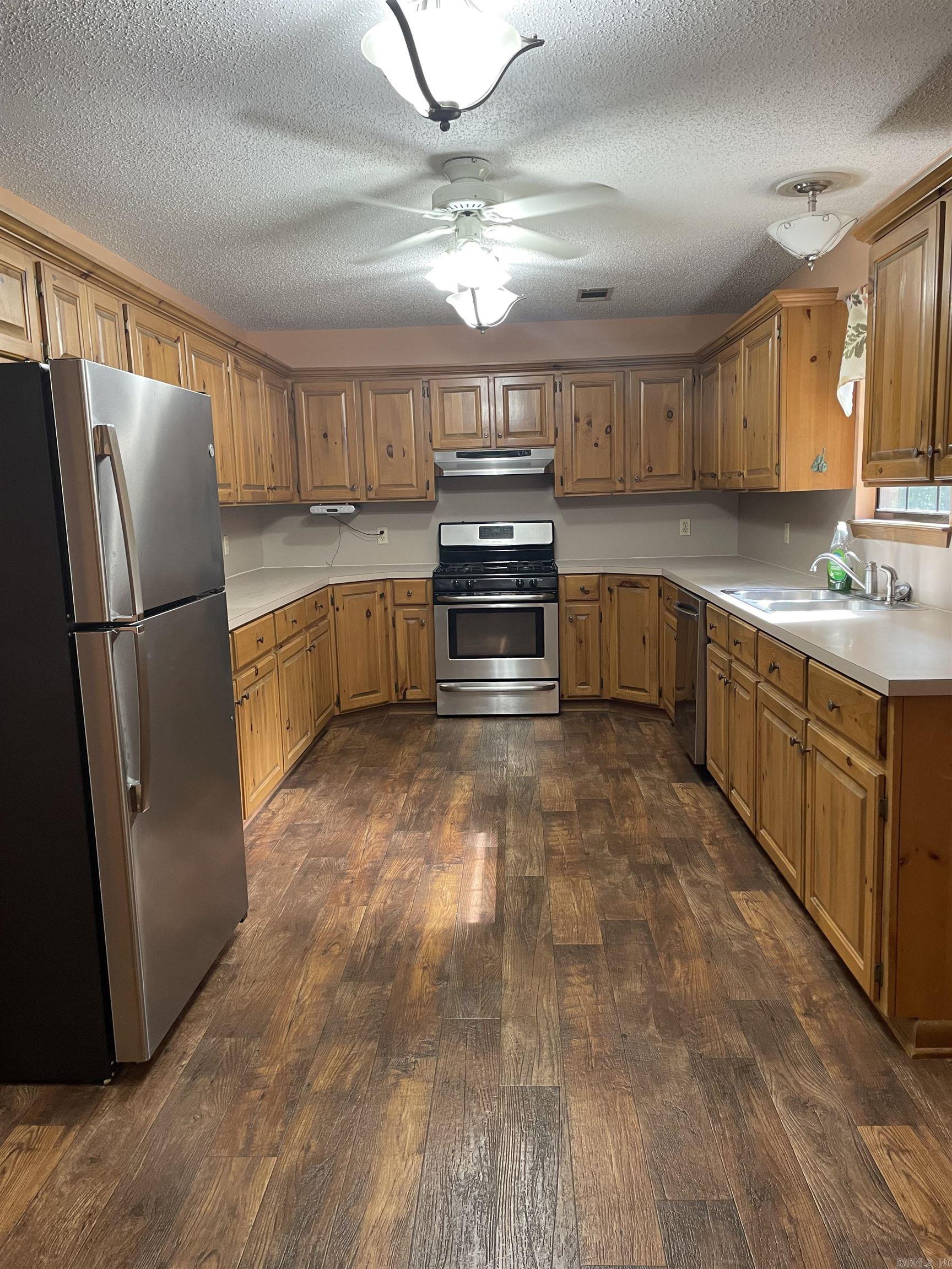 214 Chick Ln Little Rock, AR 72206-0000