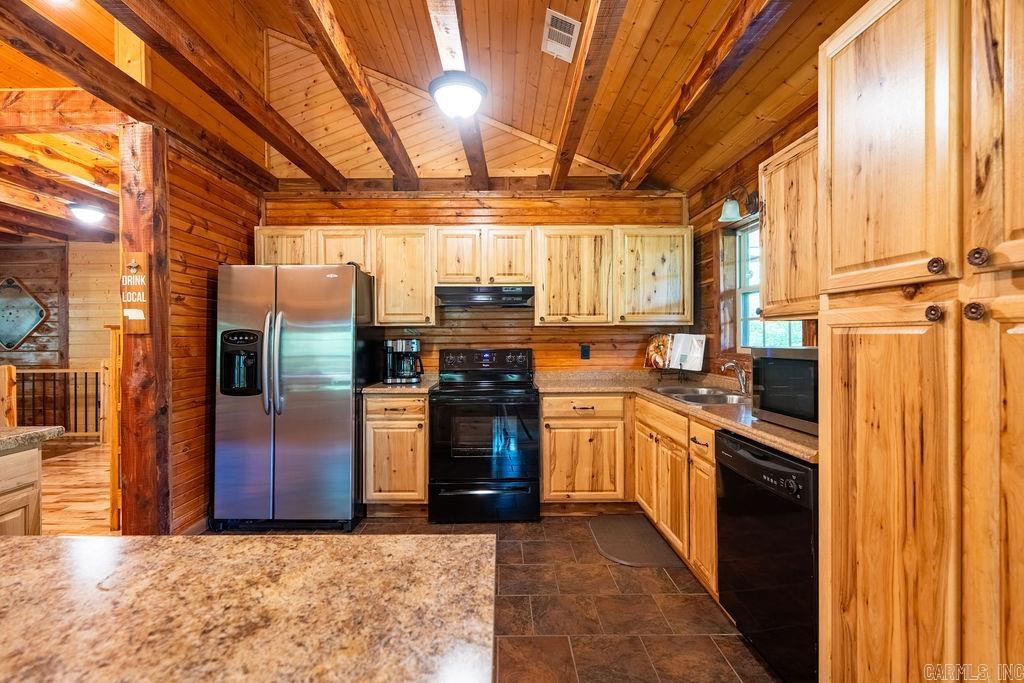 105 Green Meadow  Mountain View, AR