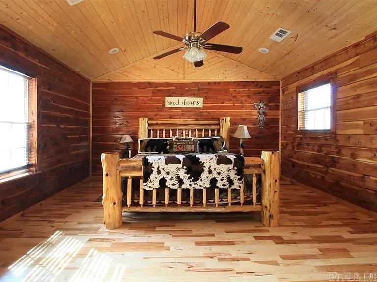 105 Green Meadow  Mountain View, AR