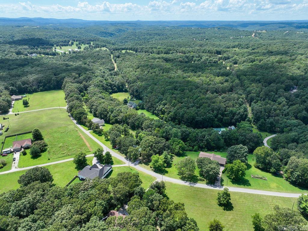 105 Green Meadow  Mountain View, AR