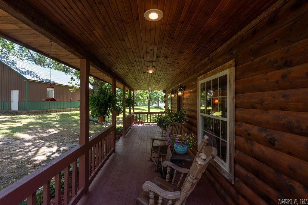 105 Green Meadow  Mountain View, AR