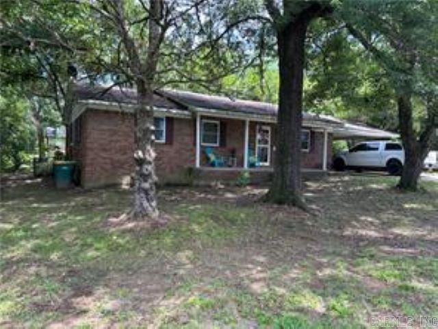 2902 N Erie Ave  Russellville, AR