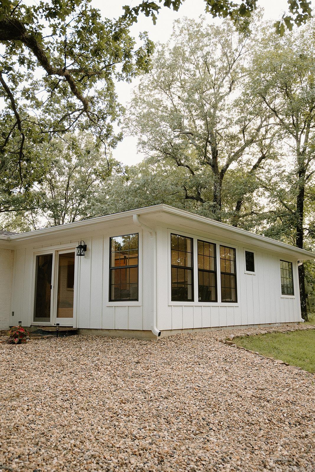 184 Polk Road 51 Mena, AR 71953