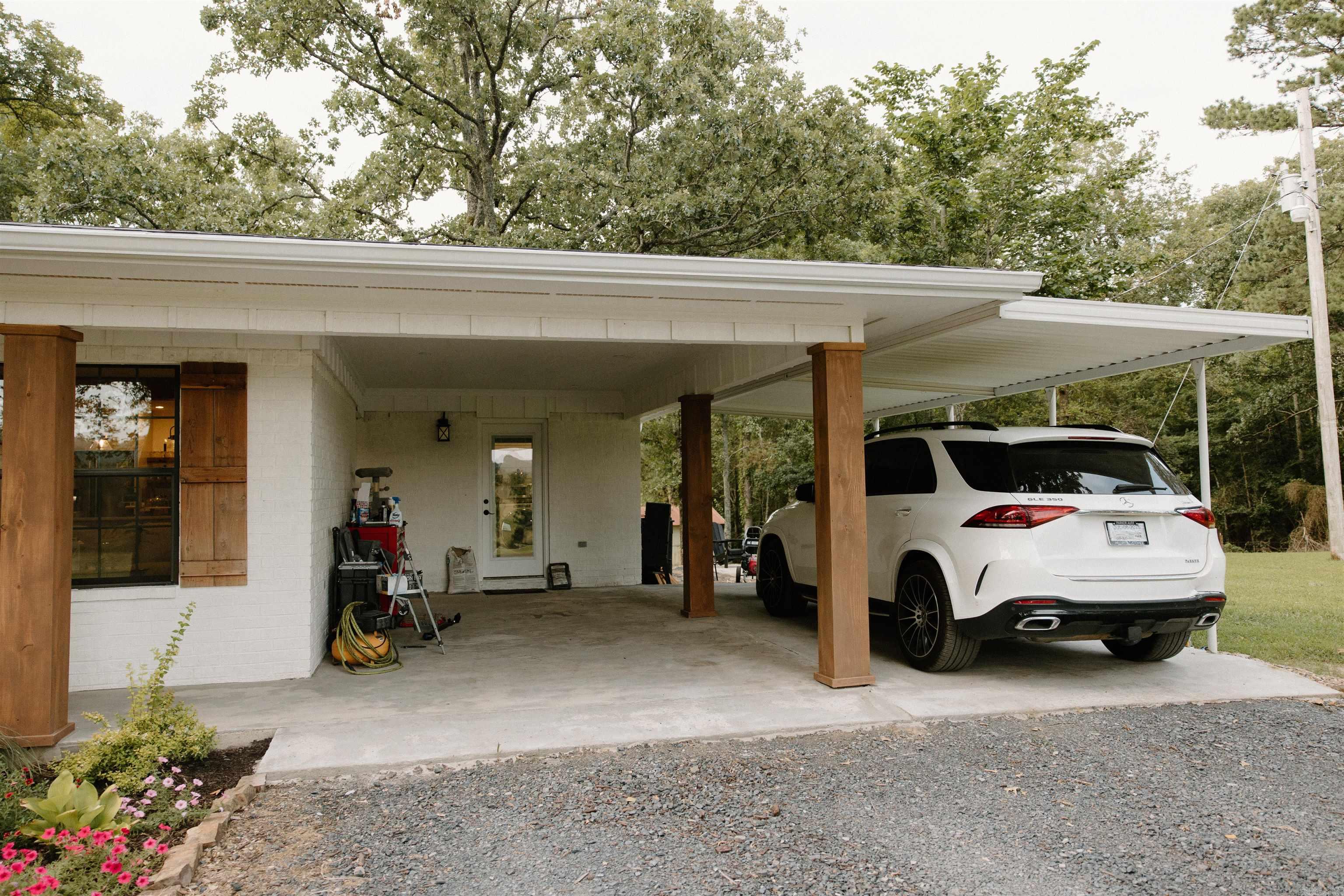 184 Polk Road 51 Mena, AR 71953