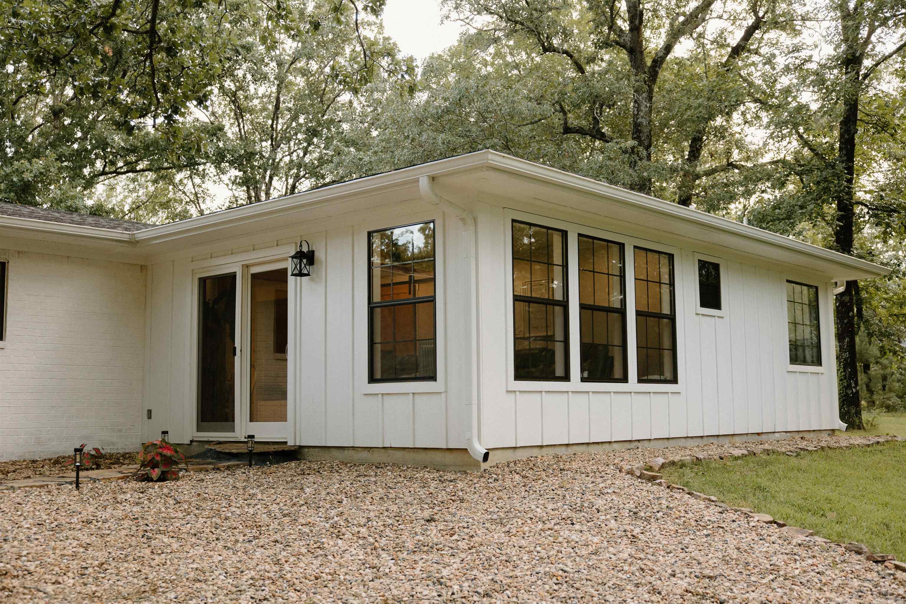 184 Polk Road 51 Mena, AR 71953