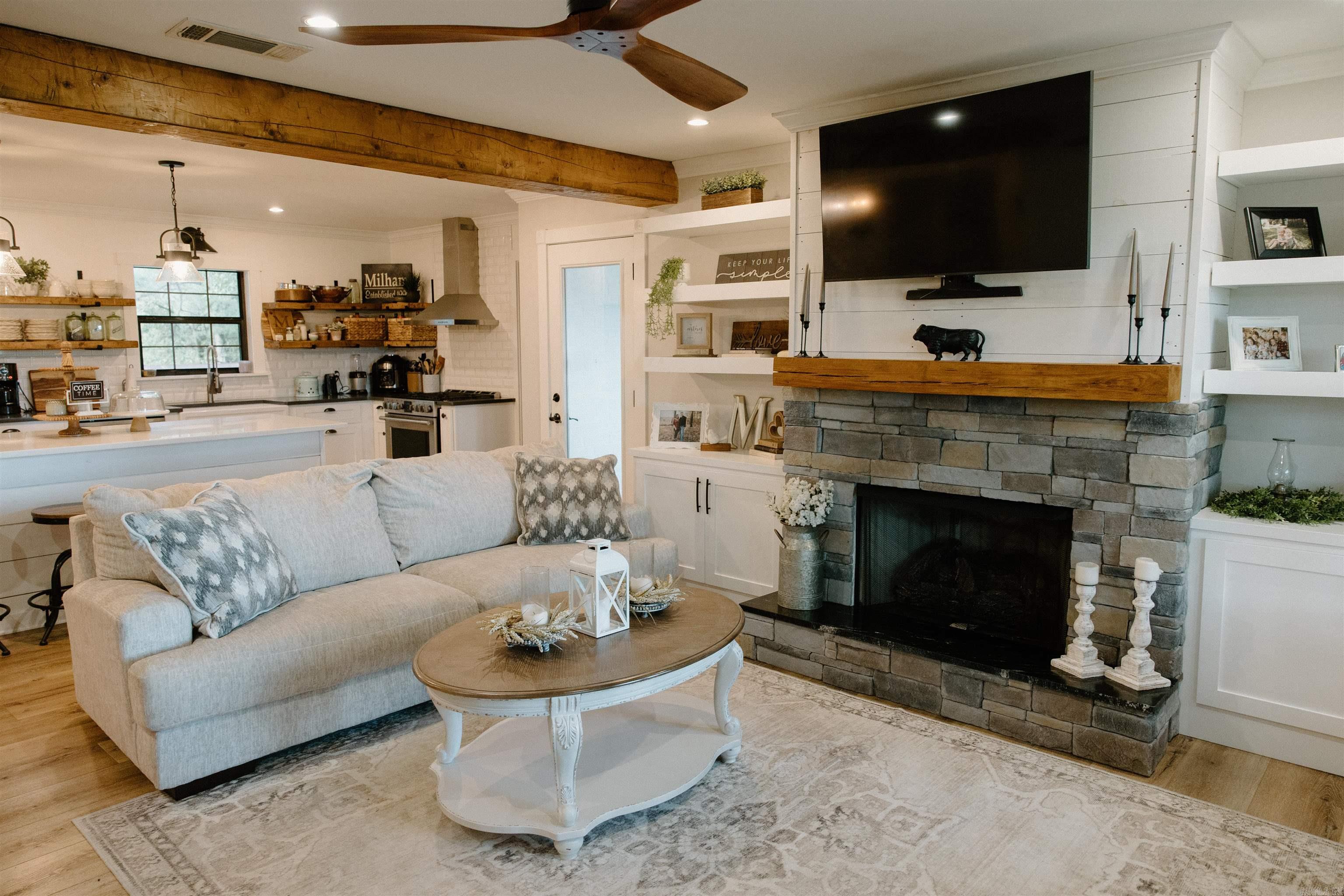 184 Polk Road 51 Mena, AR 71953