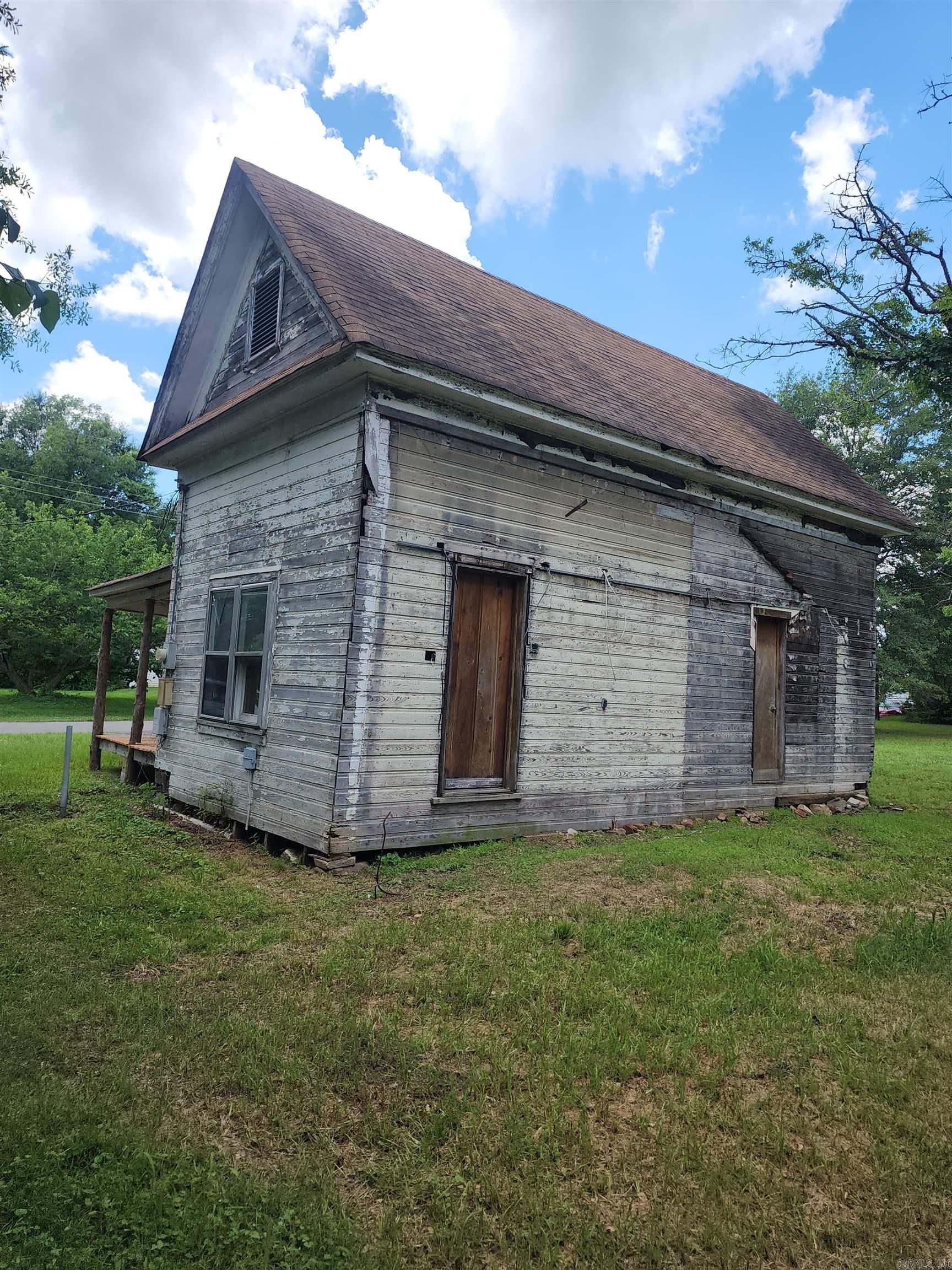 906 Second Street  Mena, AR