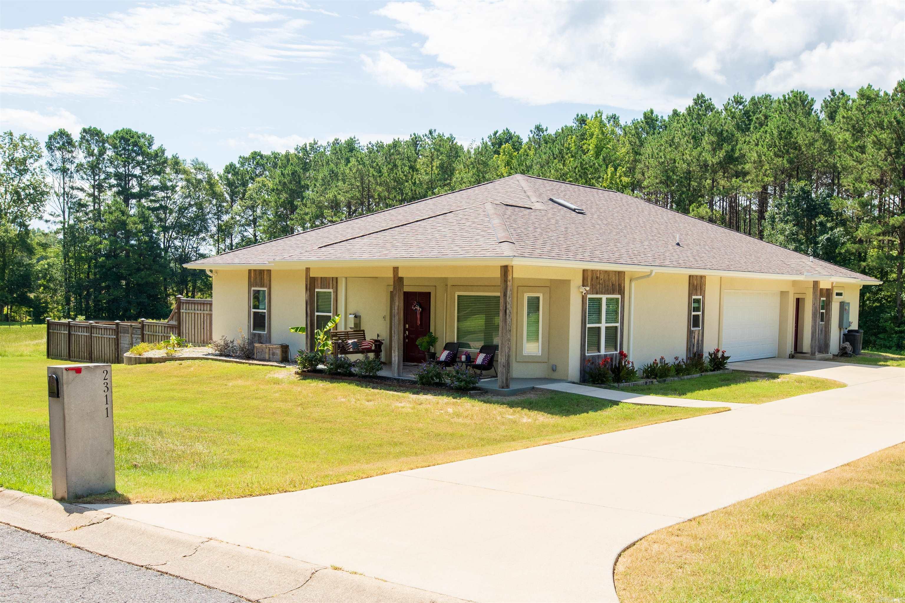 2311 WILLOWBROOK Arkadelphia, AR 71923