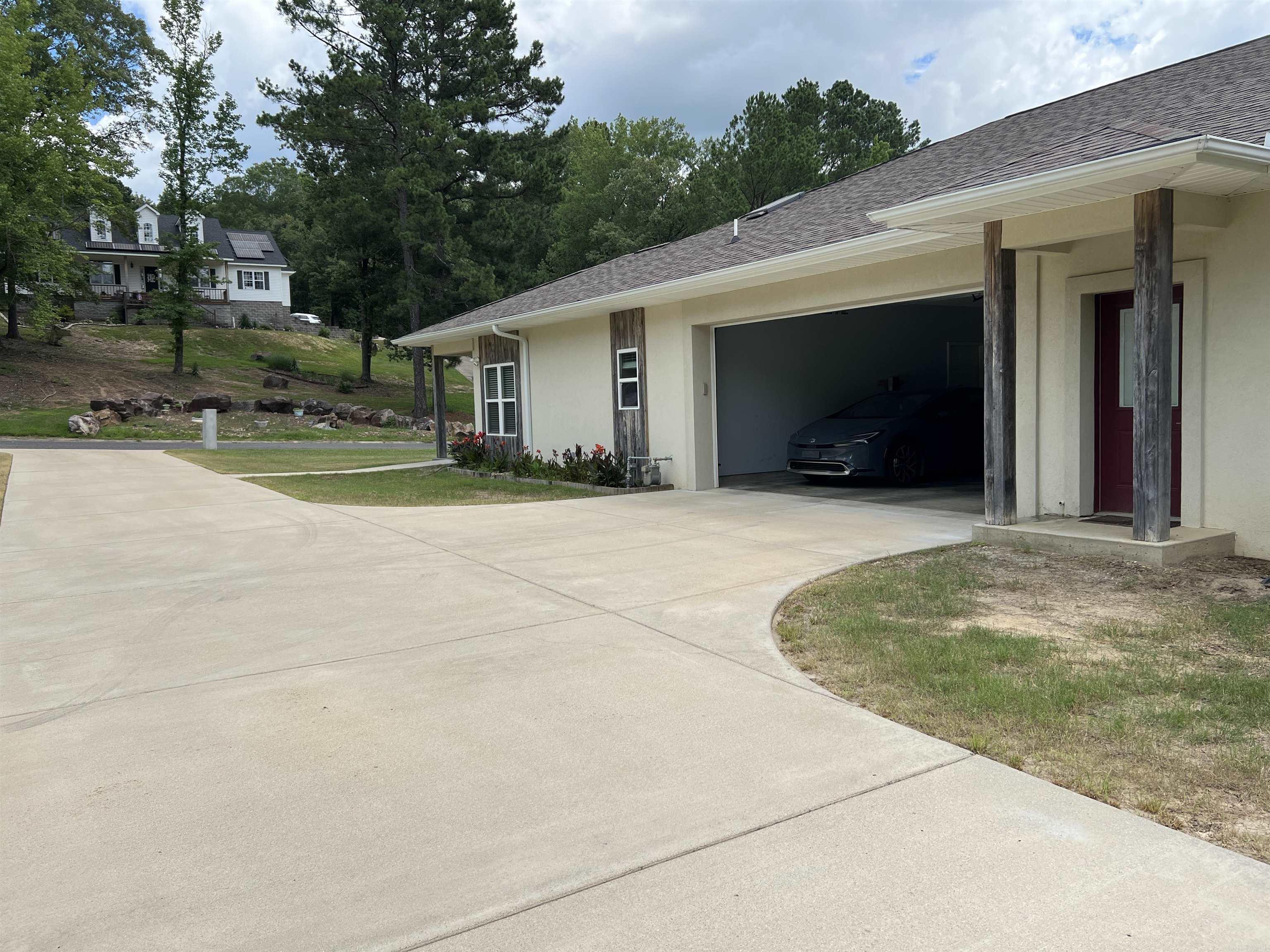 2311 WILLOWBROOK Arkadelphia, AR 71923
