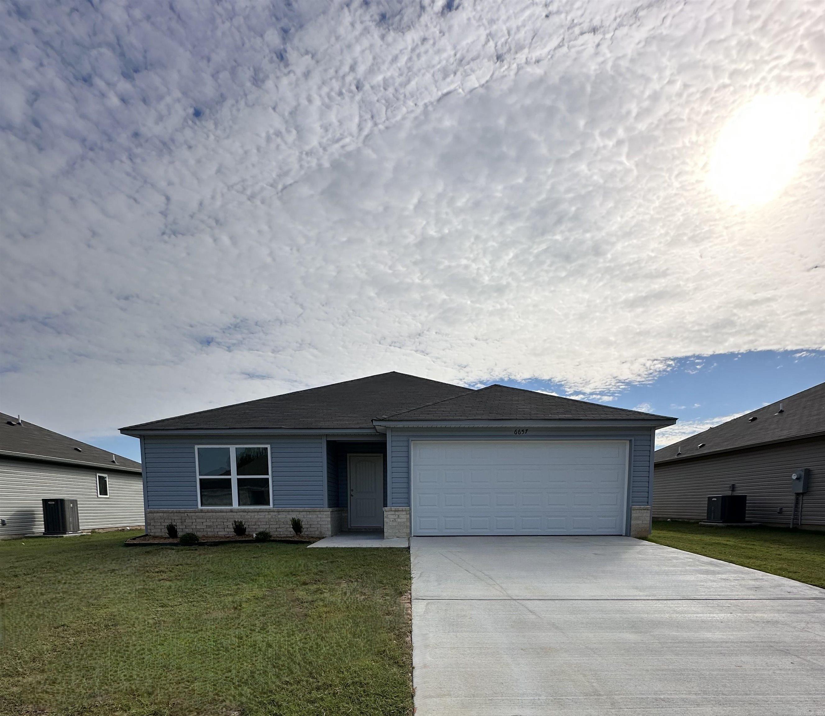 6657 Watercrest Loop