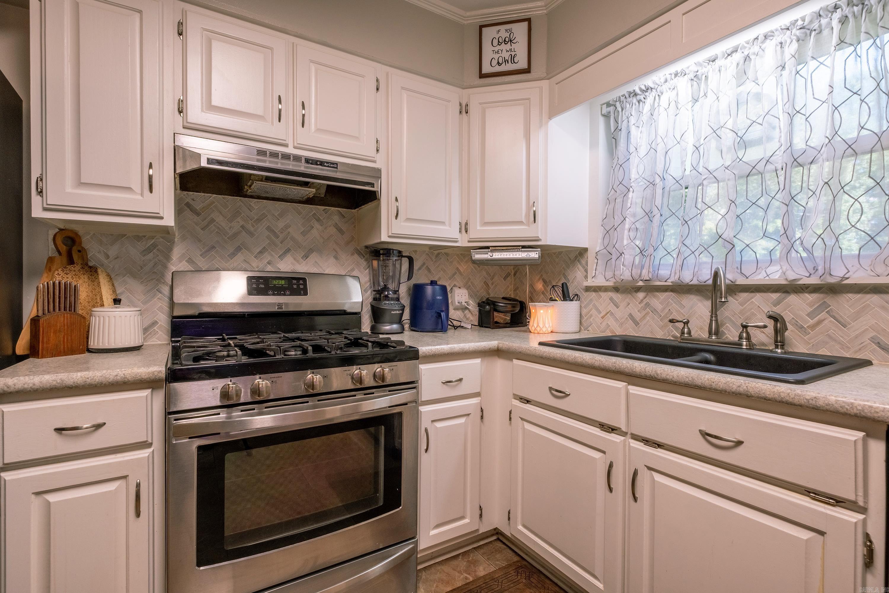 4203 Glenda Lane  Benton, AR