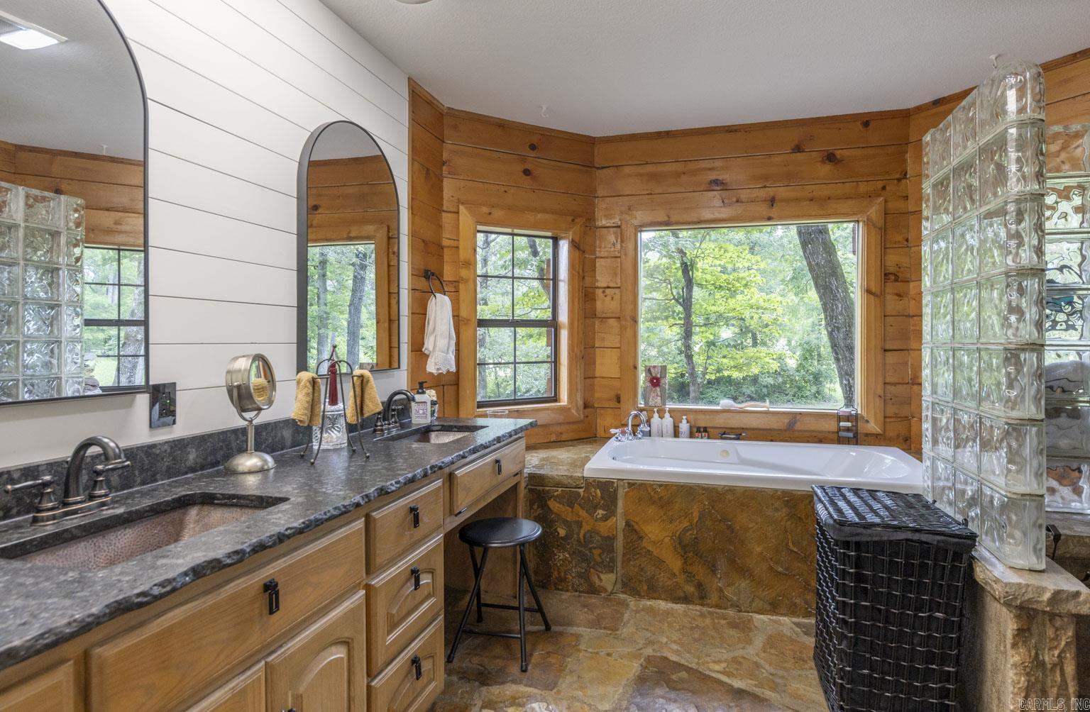 157 Austins  Jessieville, AR