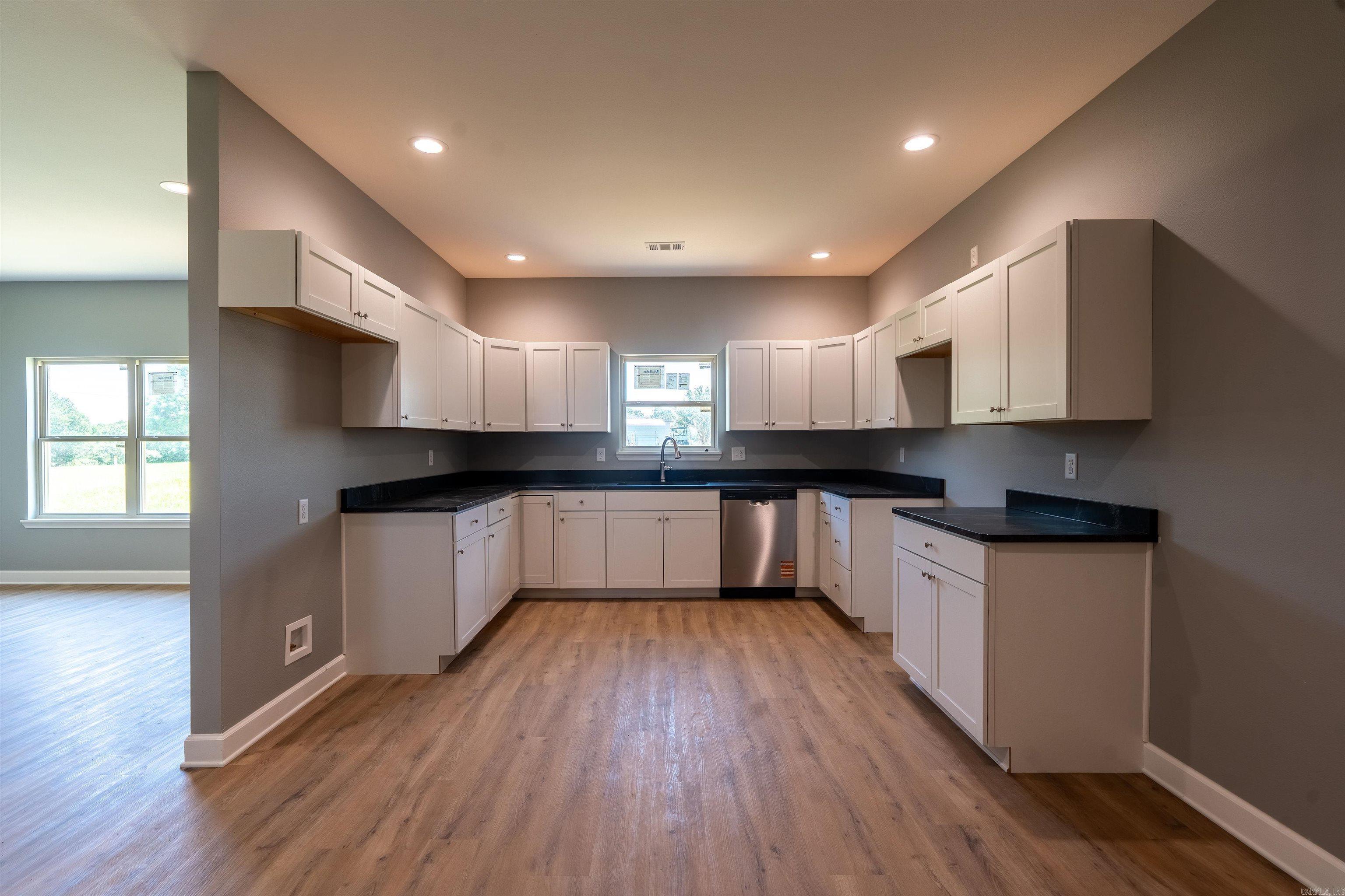 101 Derek Place Searcy, AR 72143