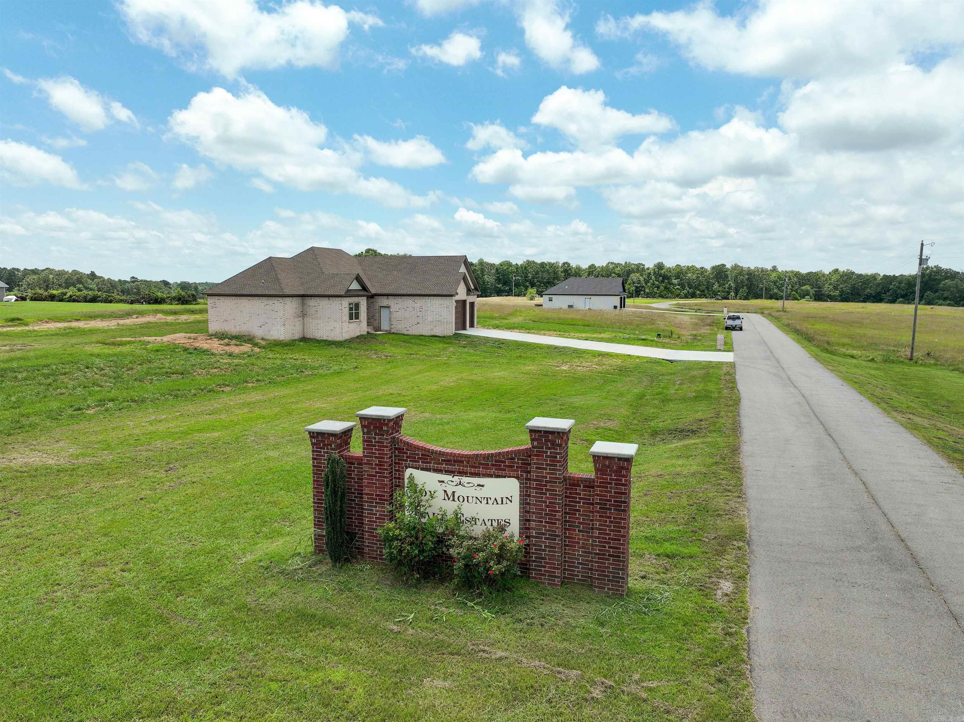 101 Derek Place Searcy, AR 72143