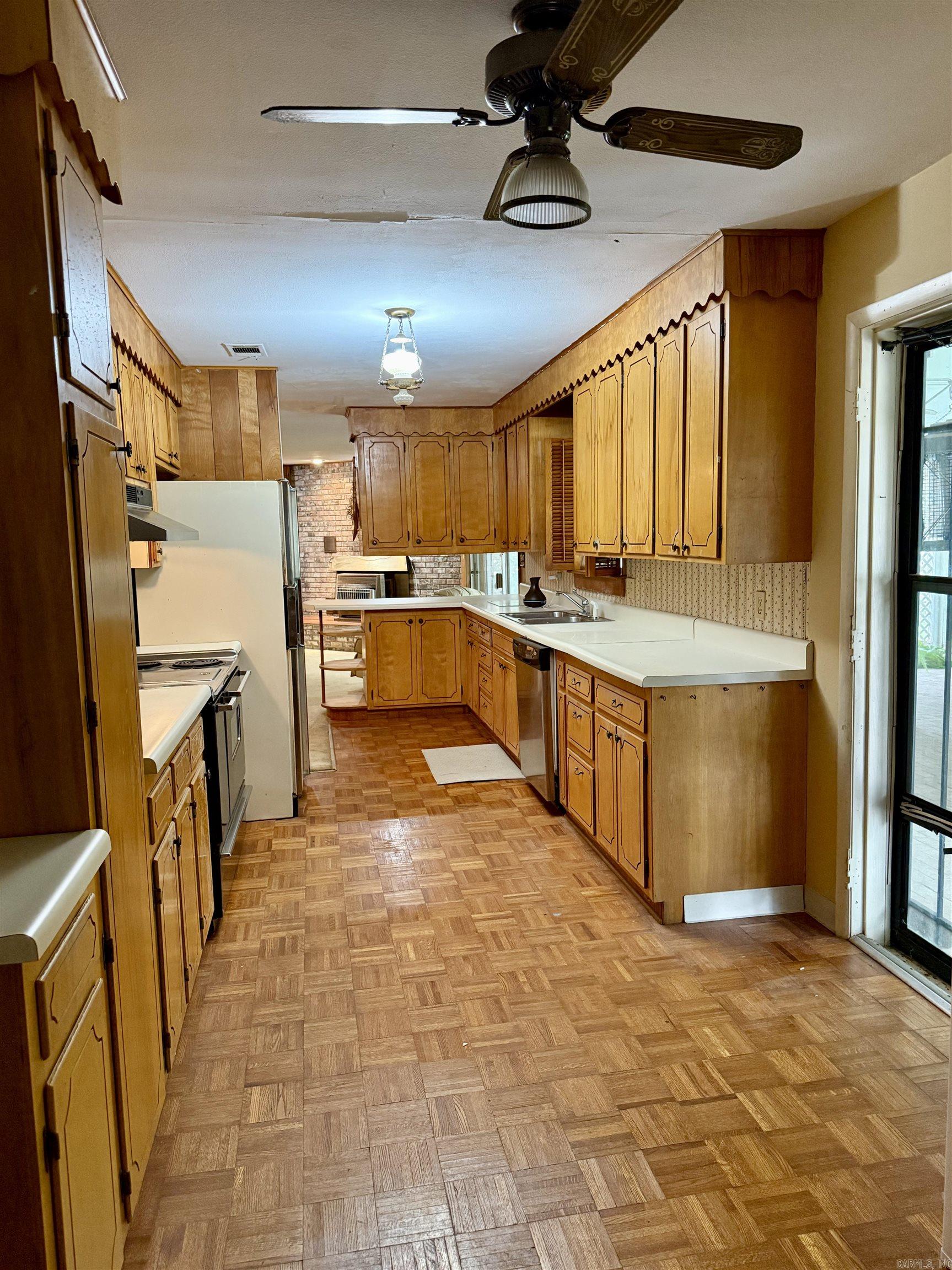 804 Searcy  Pangburn, AR
