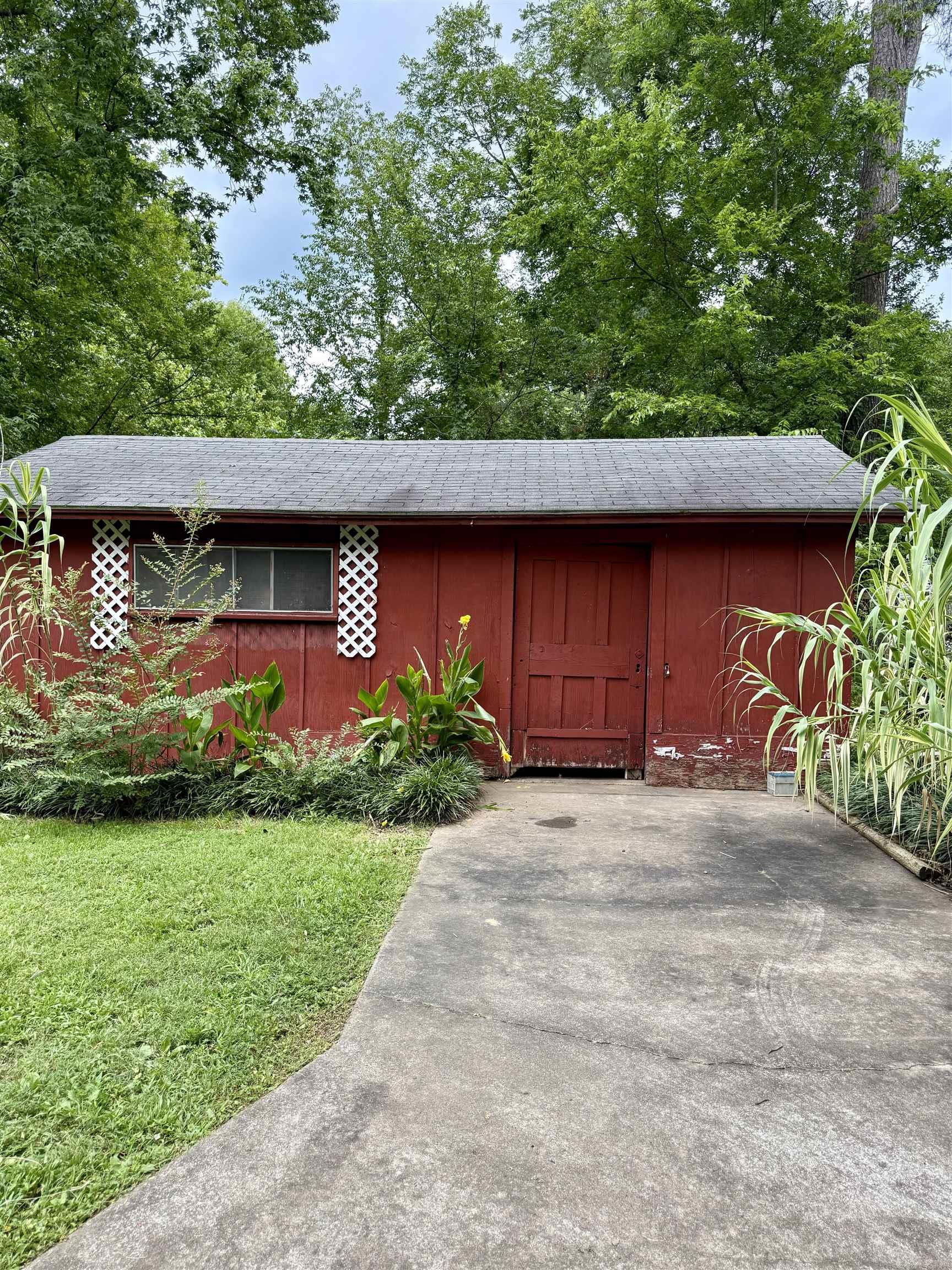 804 Searcy  Pangburn, AR