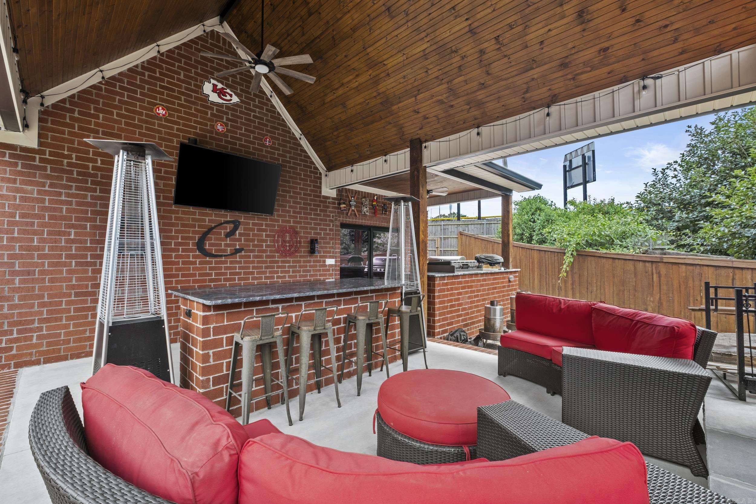 100 Caney Creek Court North Little Rock, AR 72116