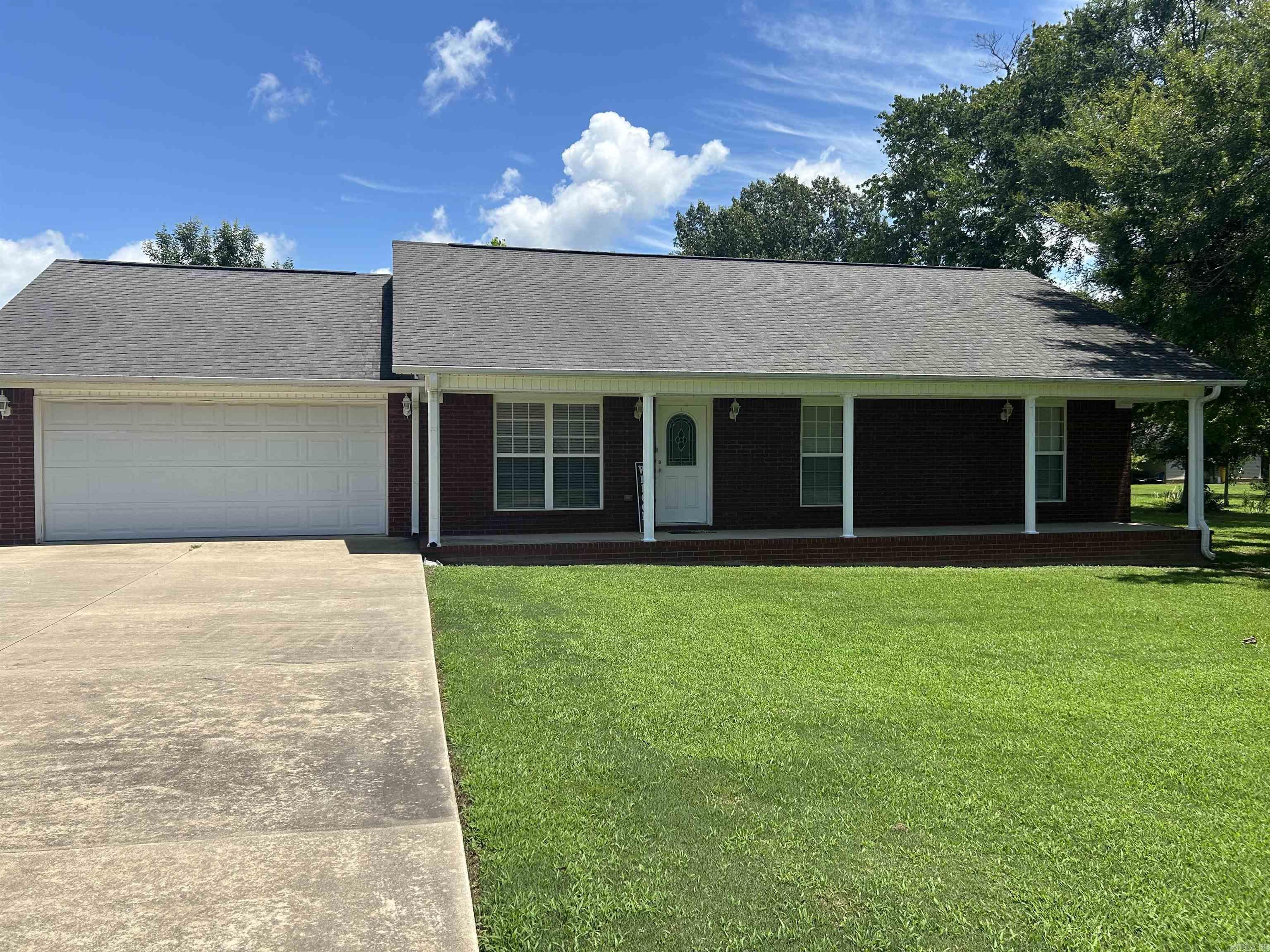 390 Maggie Loop