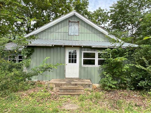 210  Polk Rd 41 S  Mena, AR