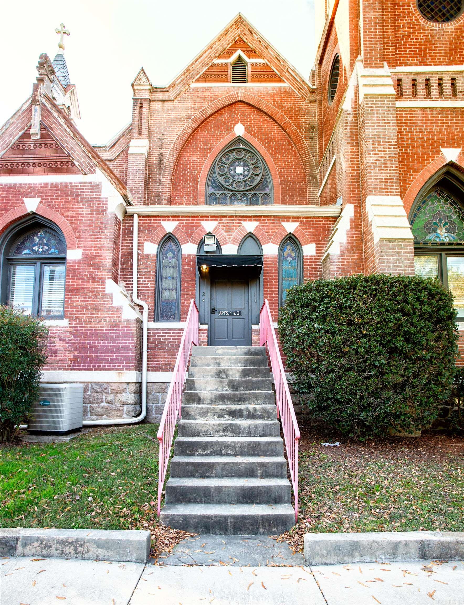 1500 Center Street