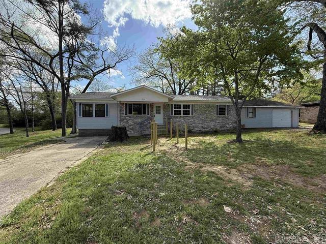 1209  meadowbrook  Heber Springs, AR