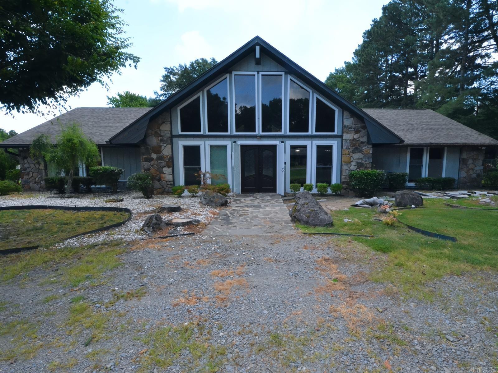 4025 Chapel Lane
