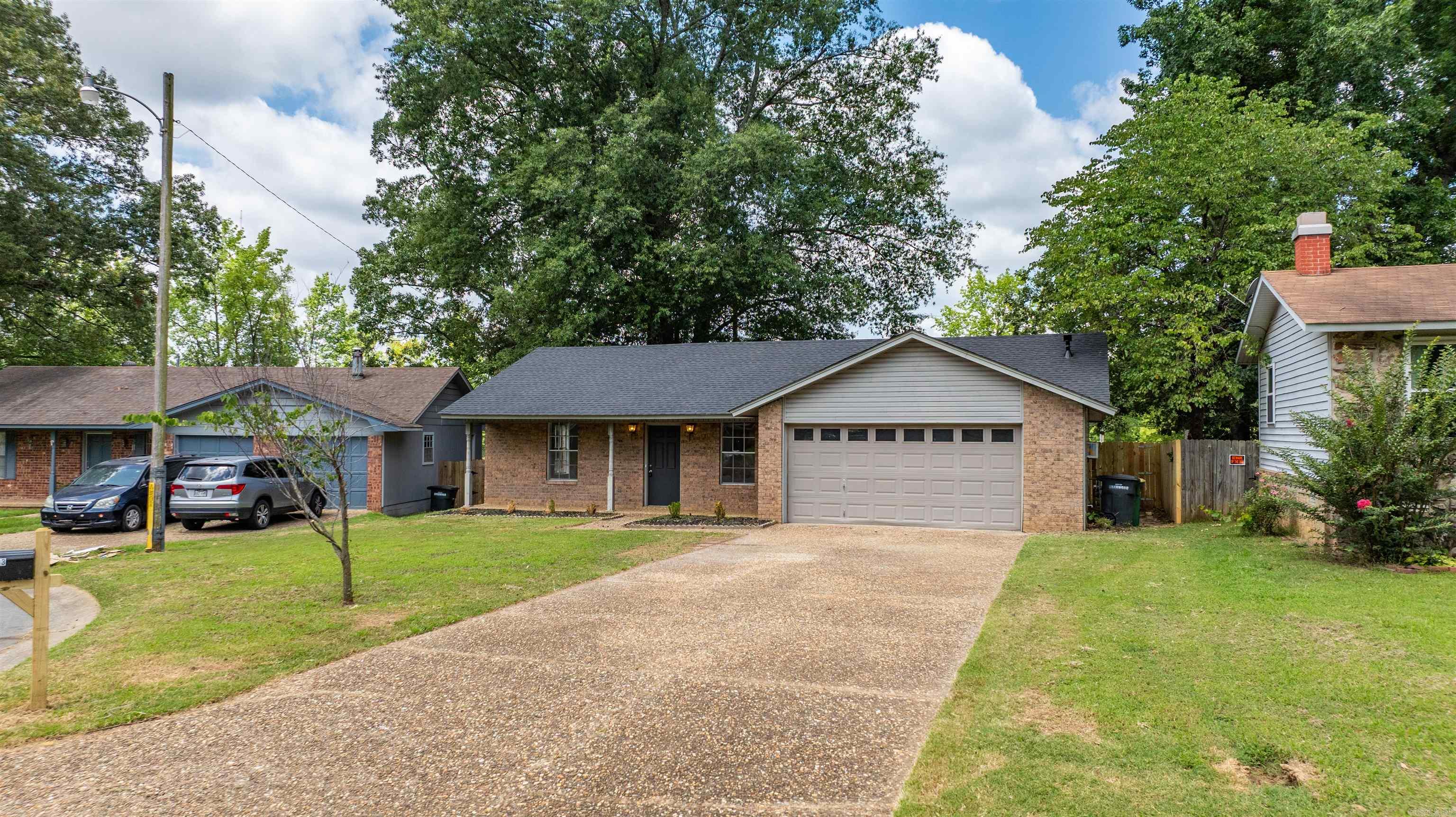 8203 Woodview  Sherwood, AR