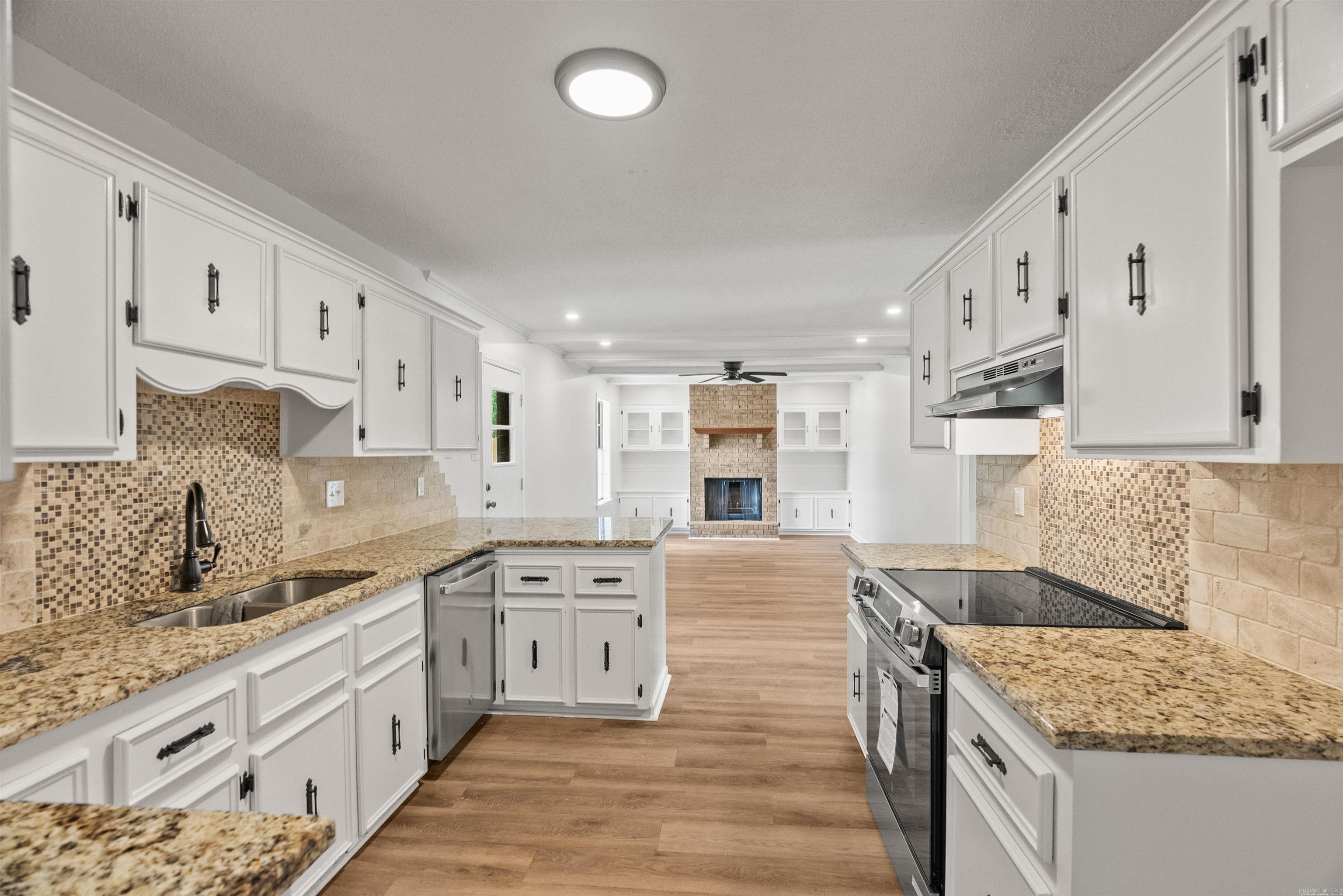 8203 Woodview  Sherwood, AR