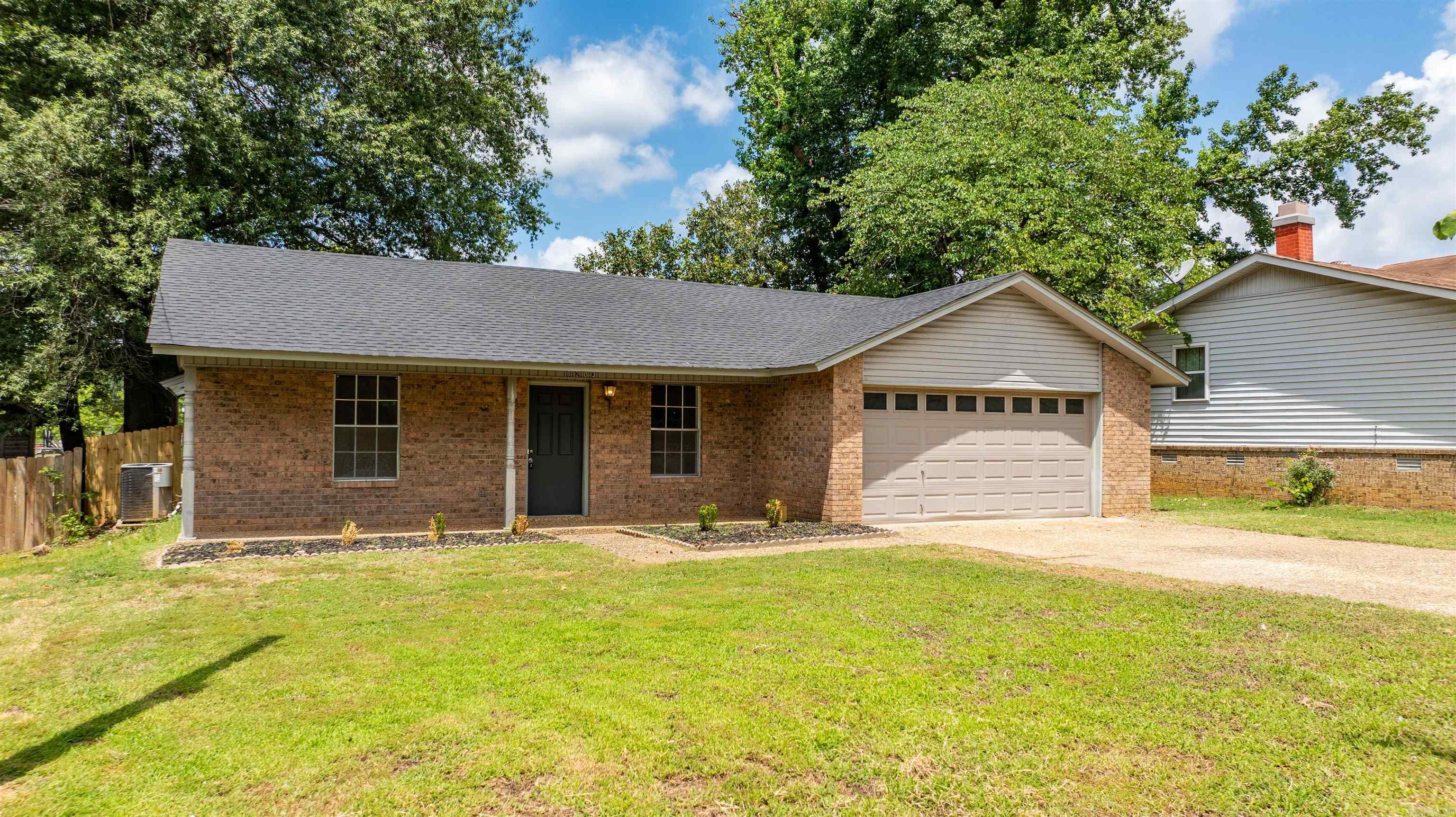 8203 Woodview  Sherwood, AR