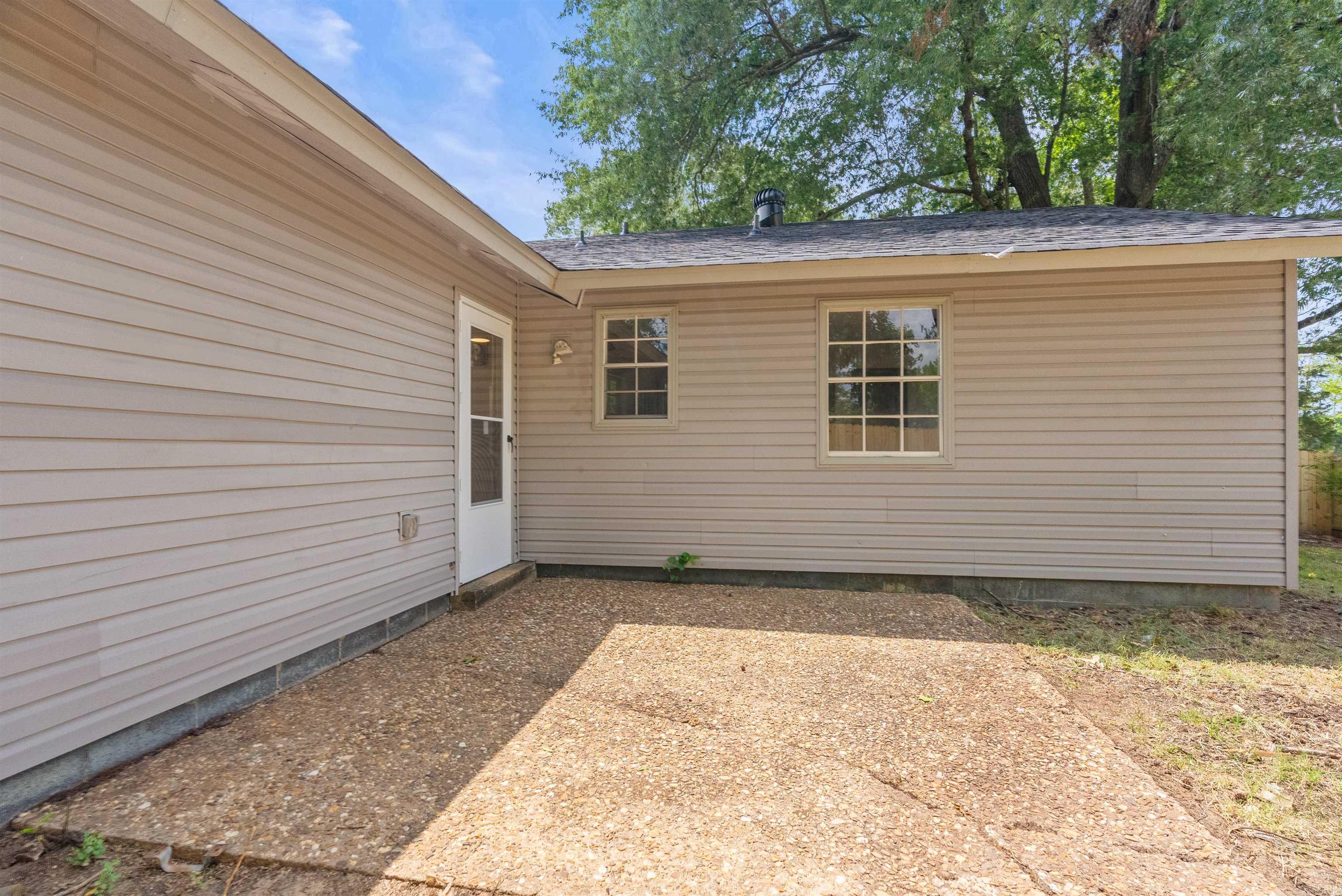 8203 Woodview  Sherwood, AR