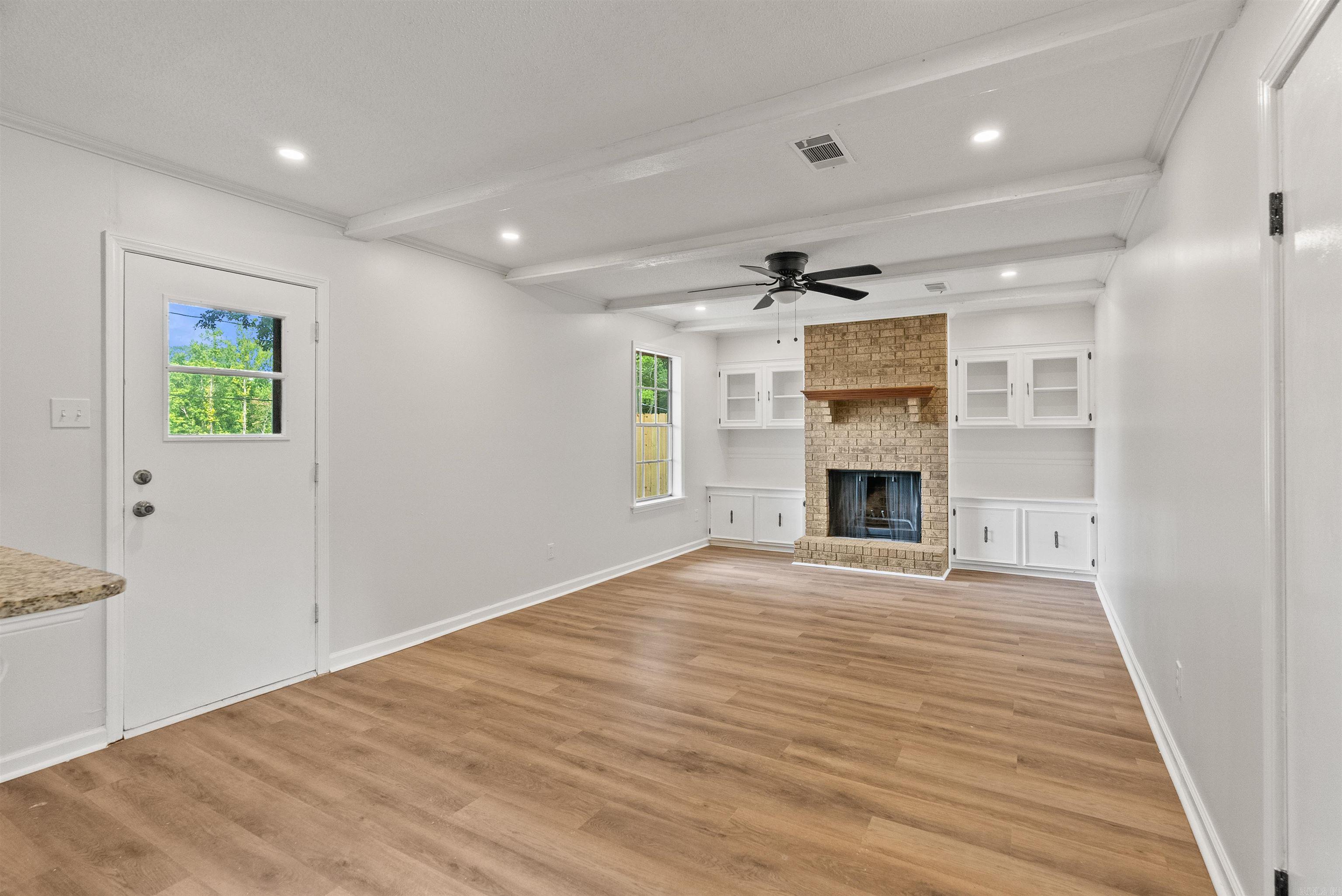 8203 Woodview  Sherwood, AR