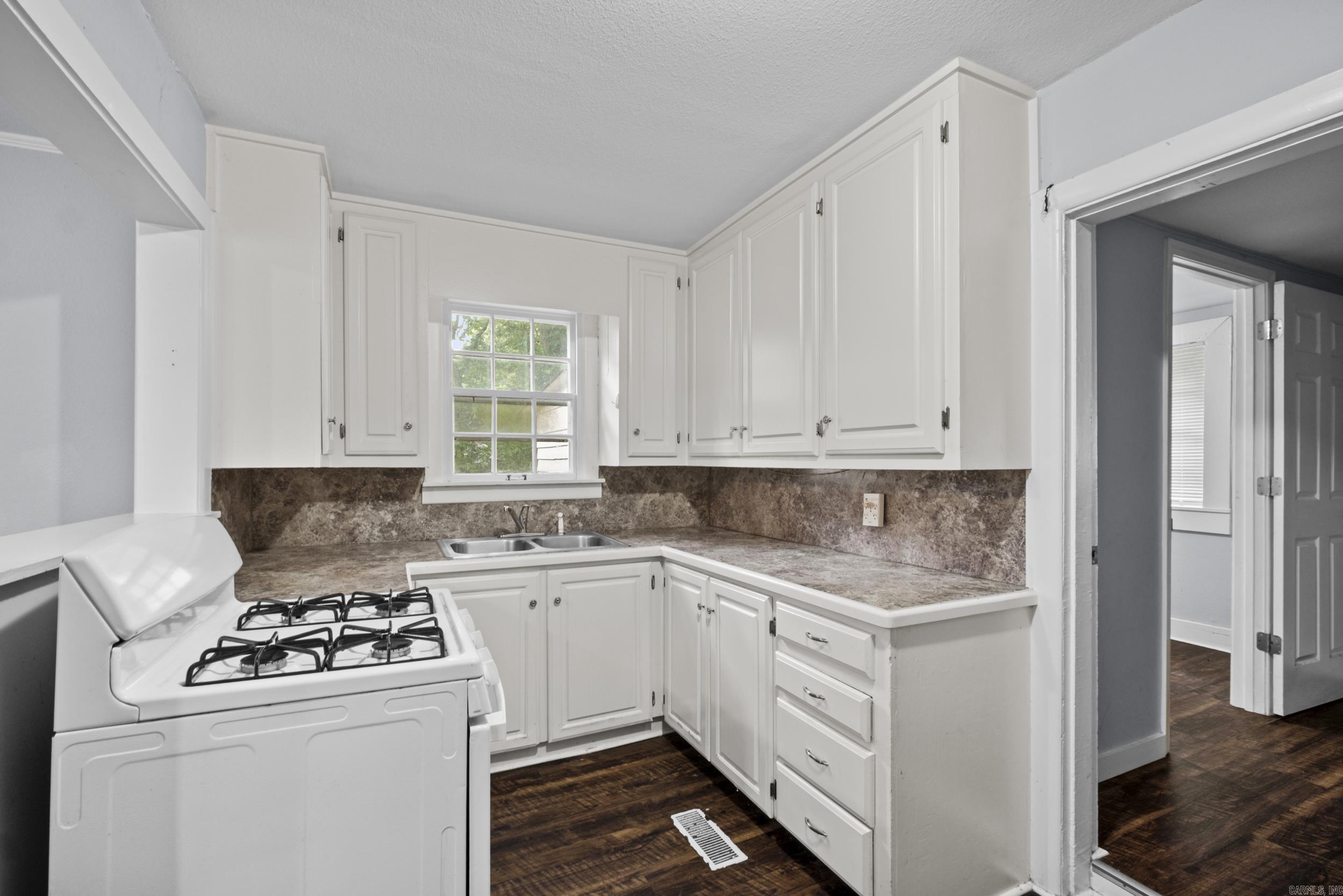 624 W 33Rd St  North Little Rock, AR
