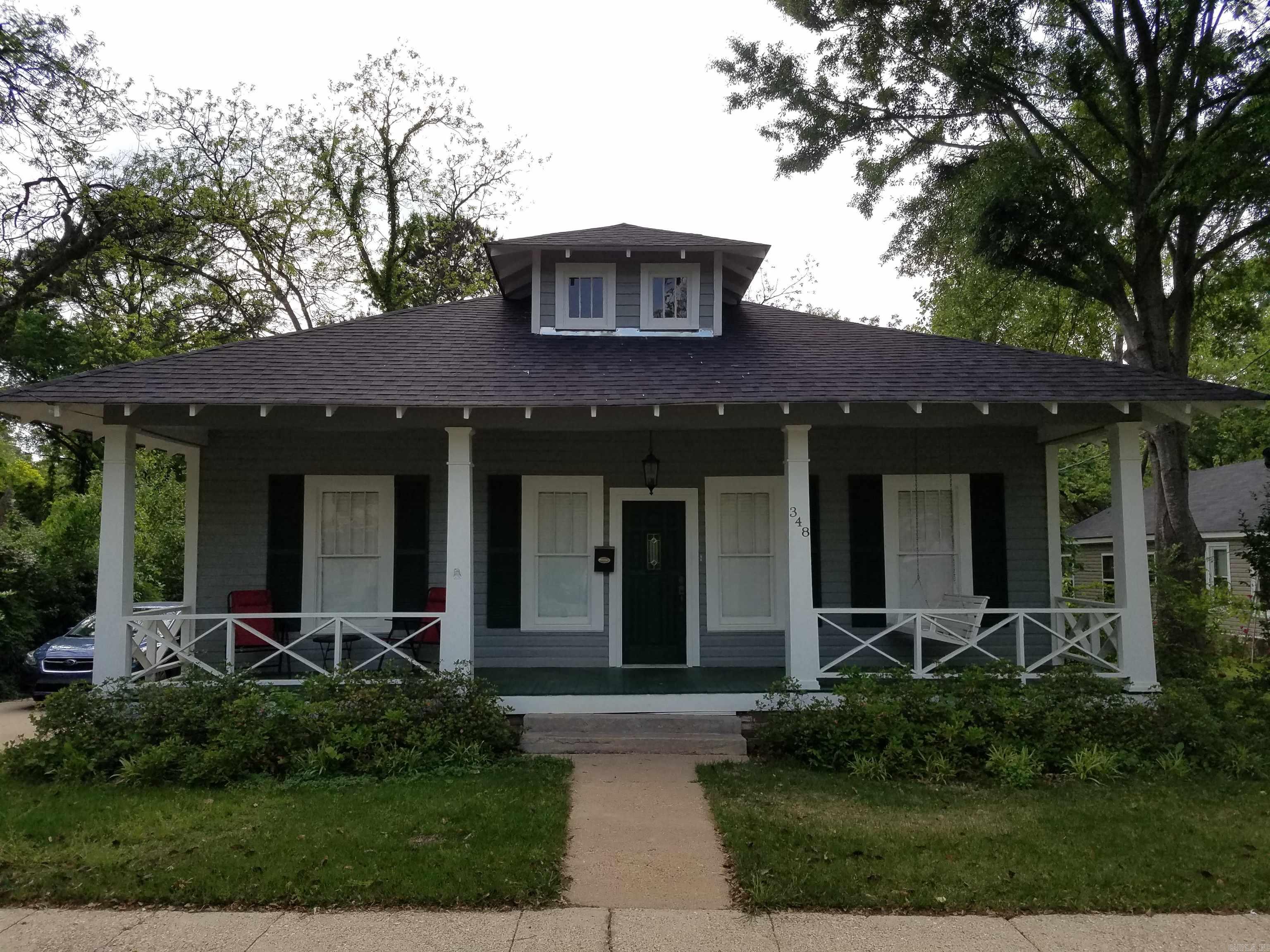 348 S Edwards