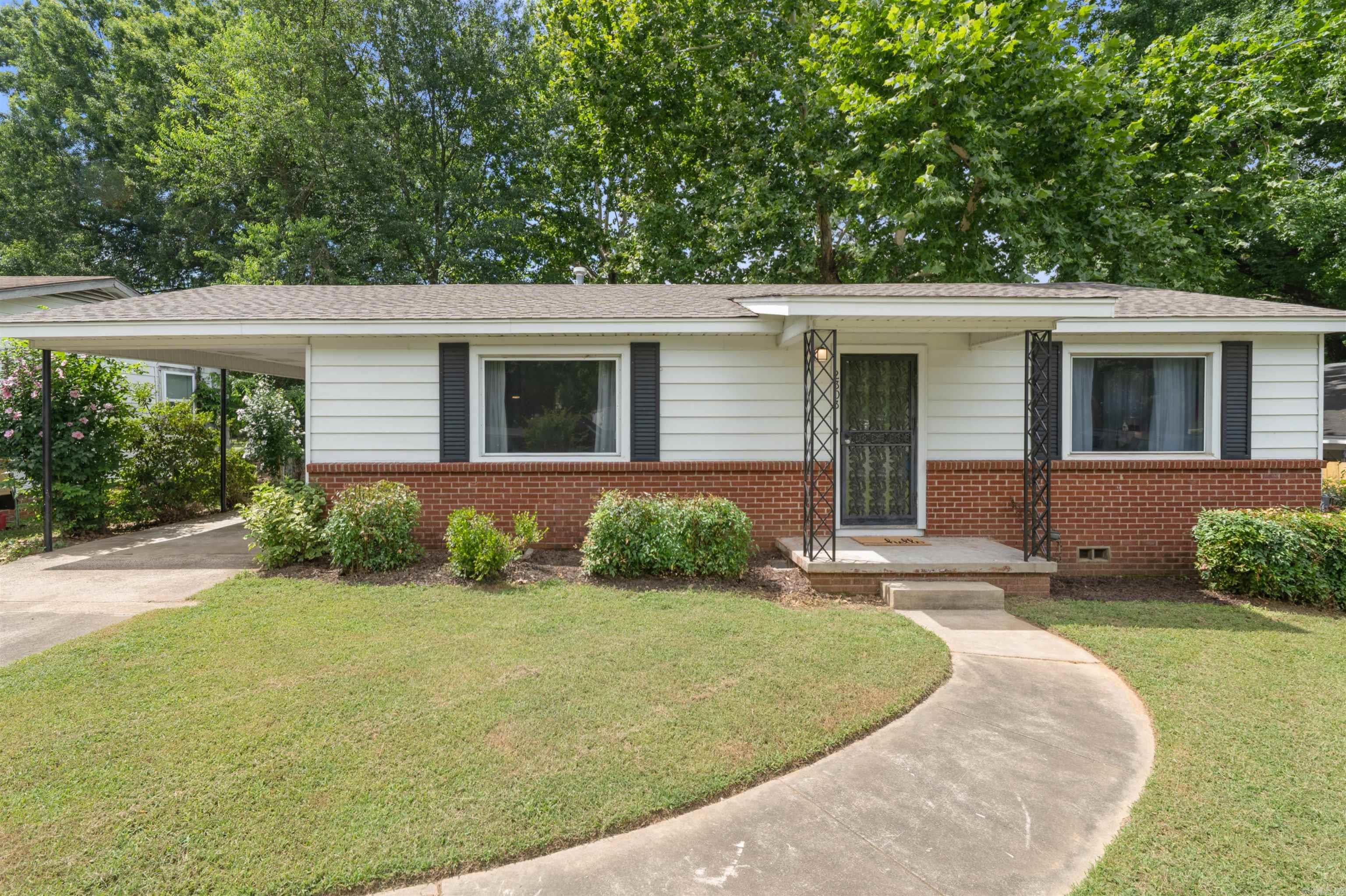 2303 S Berkley  North Little Rock, AR