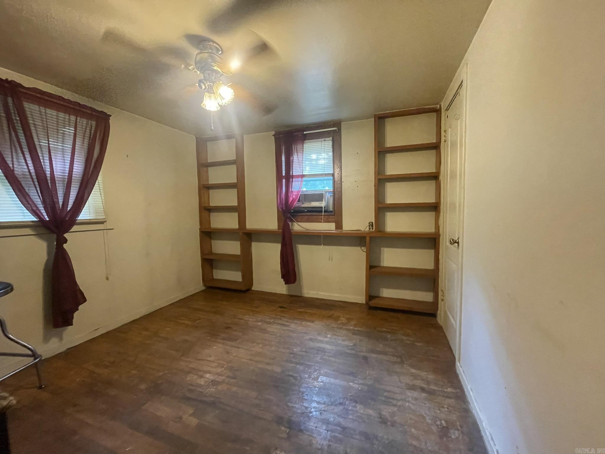 1001 Marion Avenue  Mena, AR